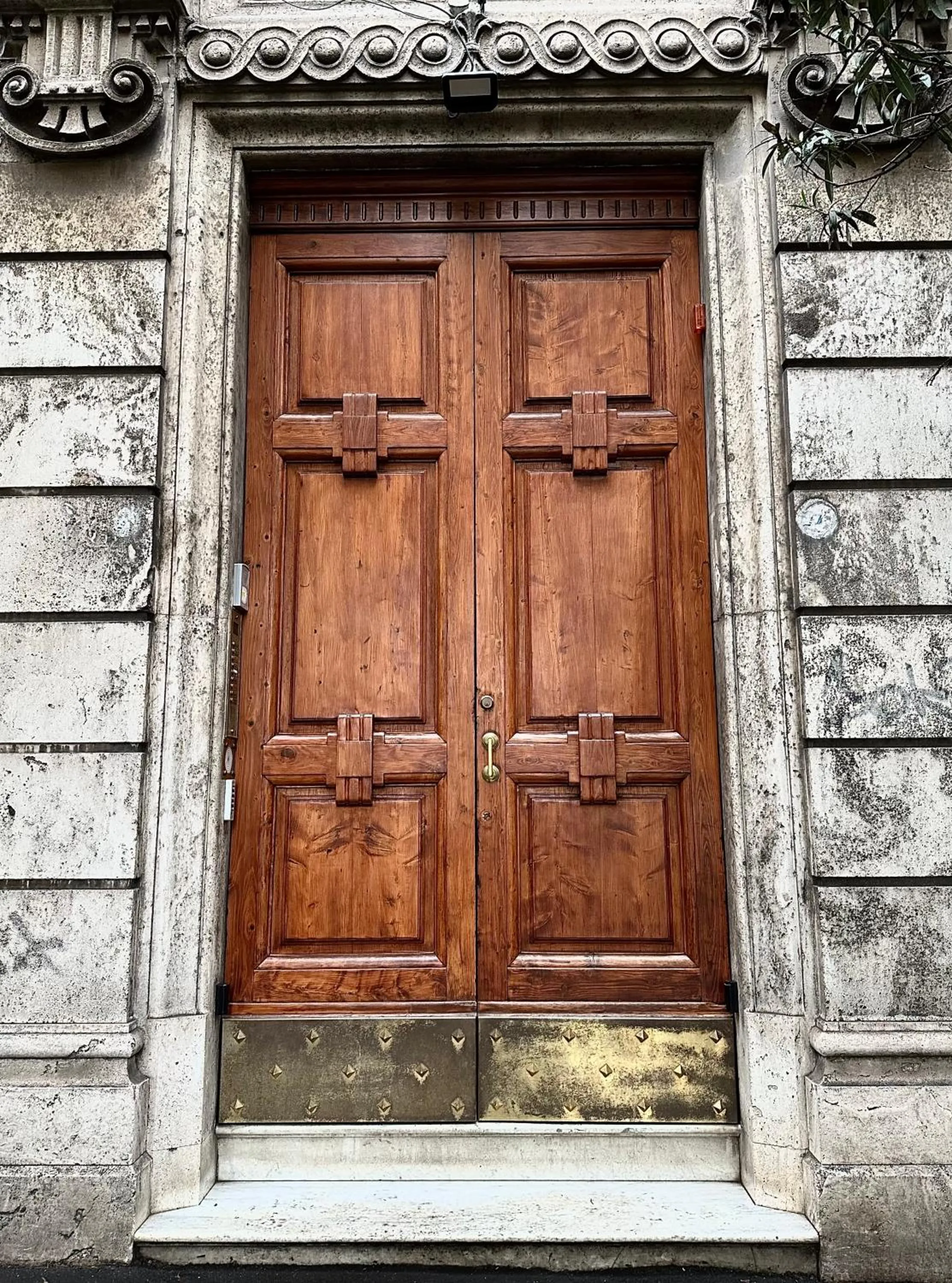 Facade/entrance in Bea Suites Luxury Rooms