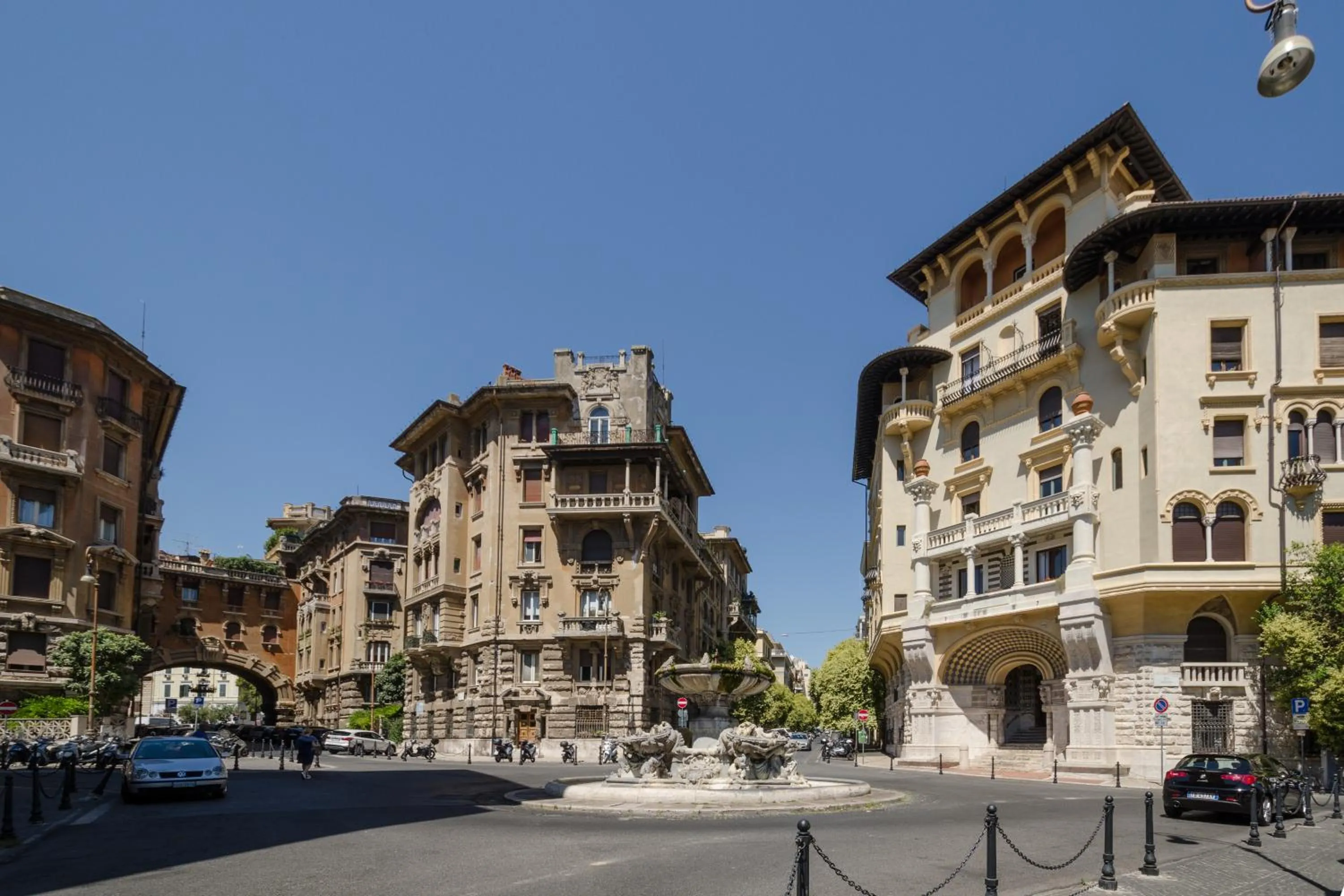 Nearby landmark in Bea Suites Luxury Rooms