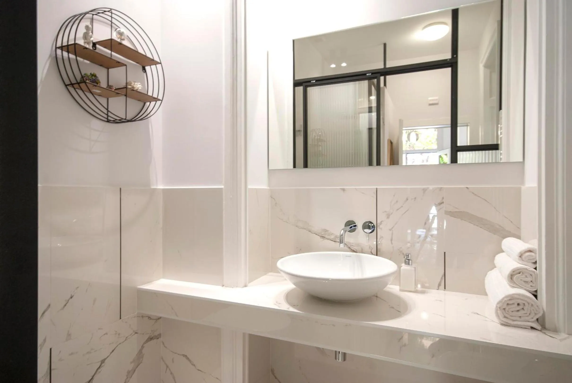 Bea Suites Luxury Rooms