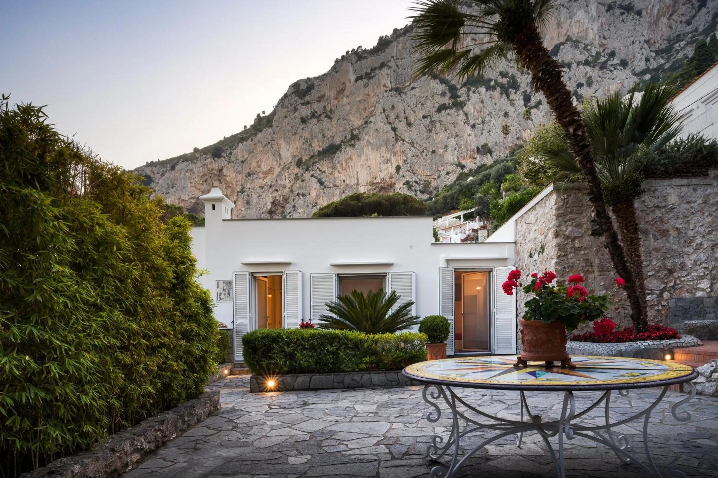 Garden in LHP Suite Capri Villa La Giara