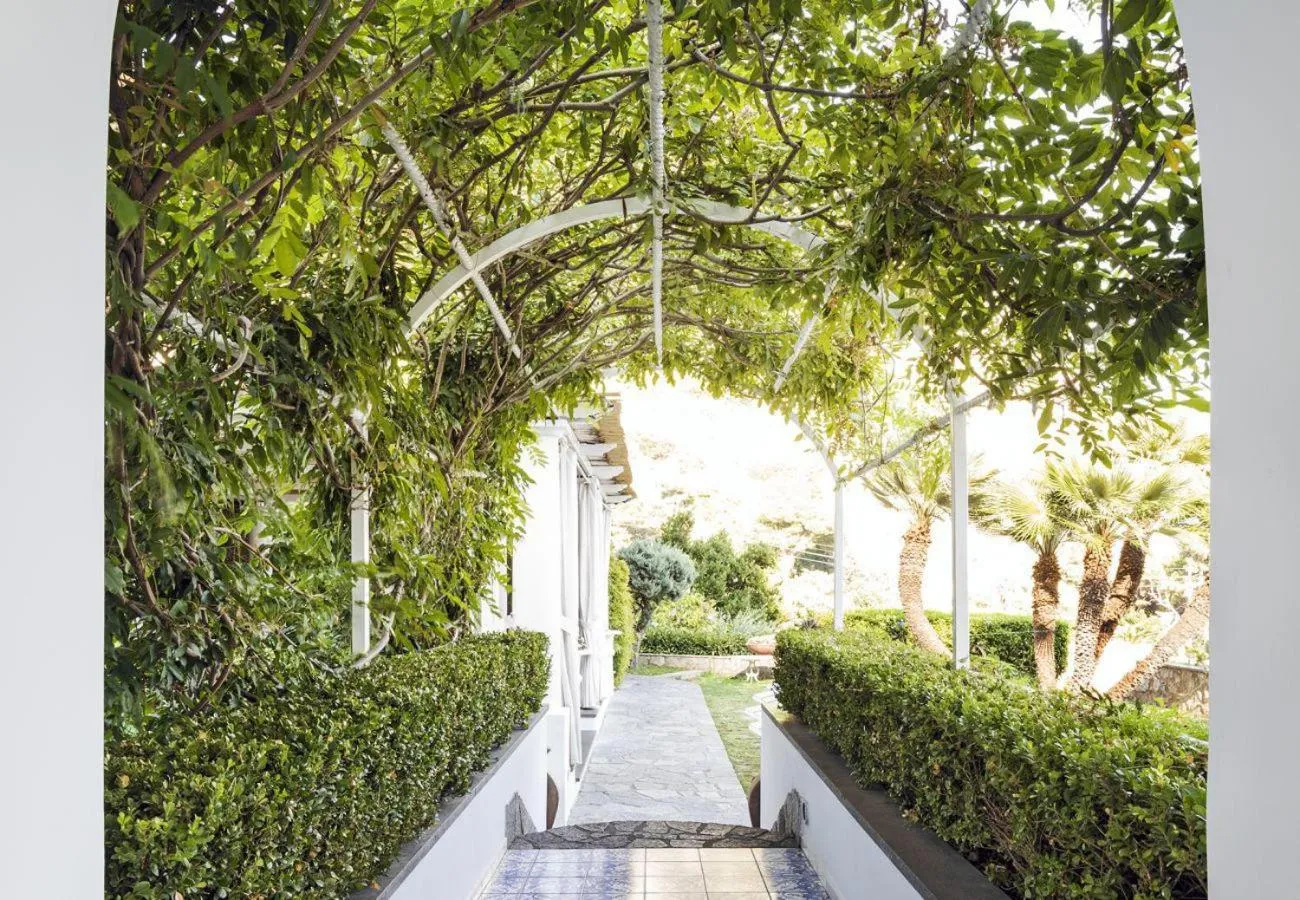 Garden in LHP Suite Capri Villa La Giara