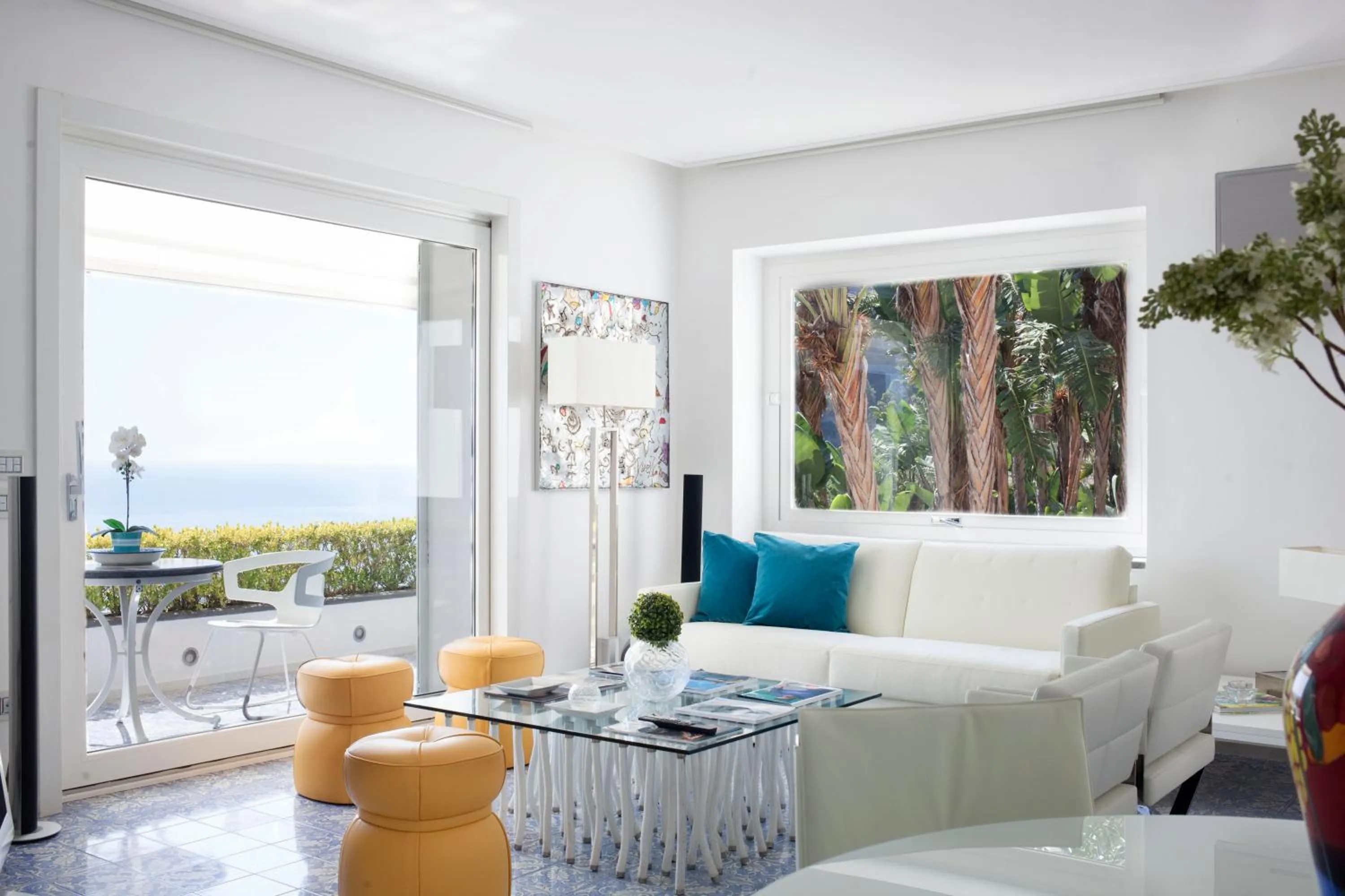 Living room in LHP Suite Capri Villa La Giara