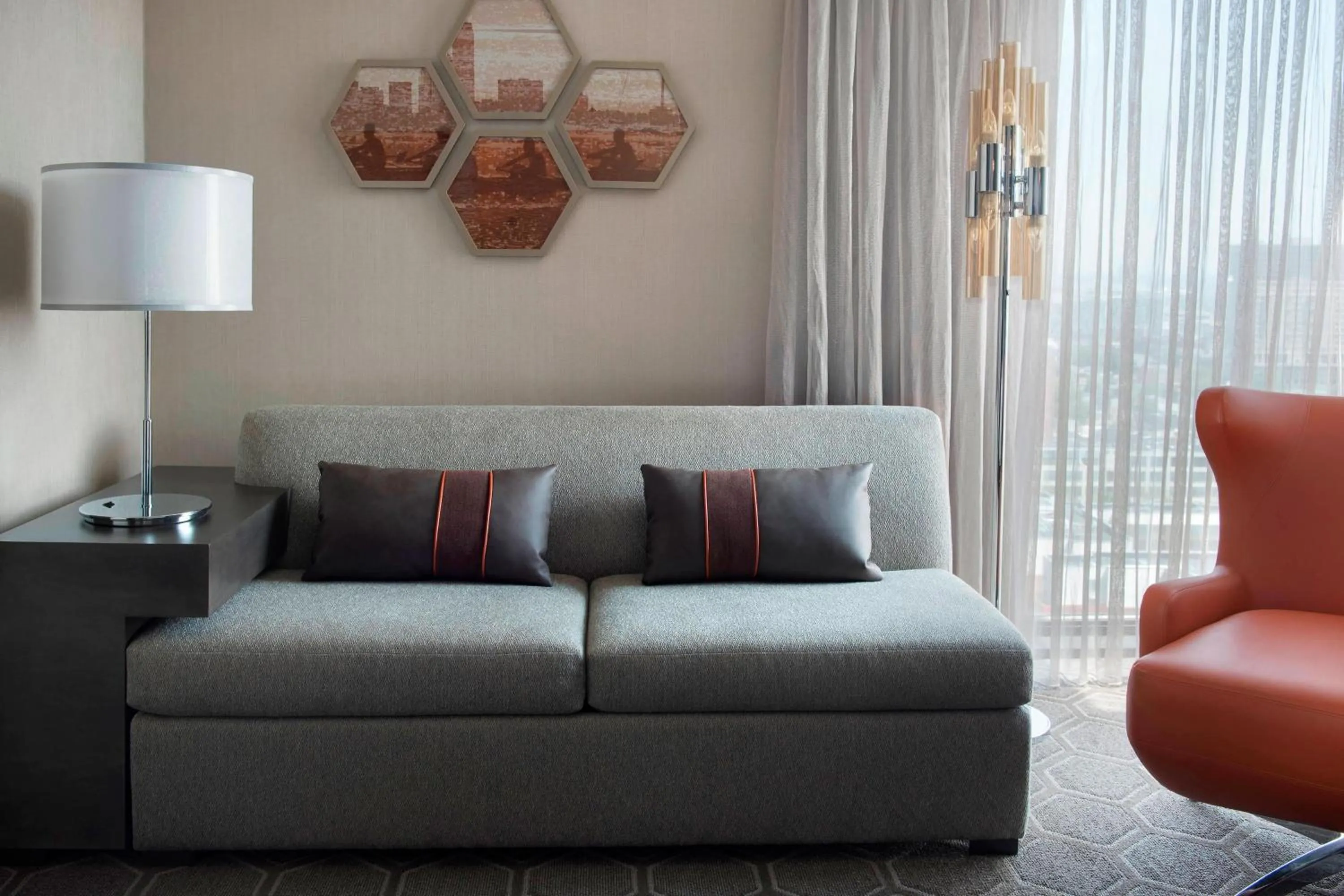 Photo of the whole room in Boston Marriott Cambridge