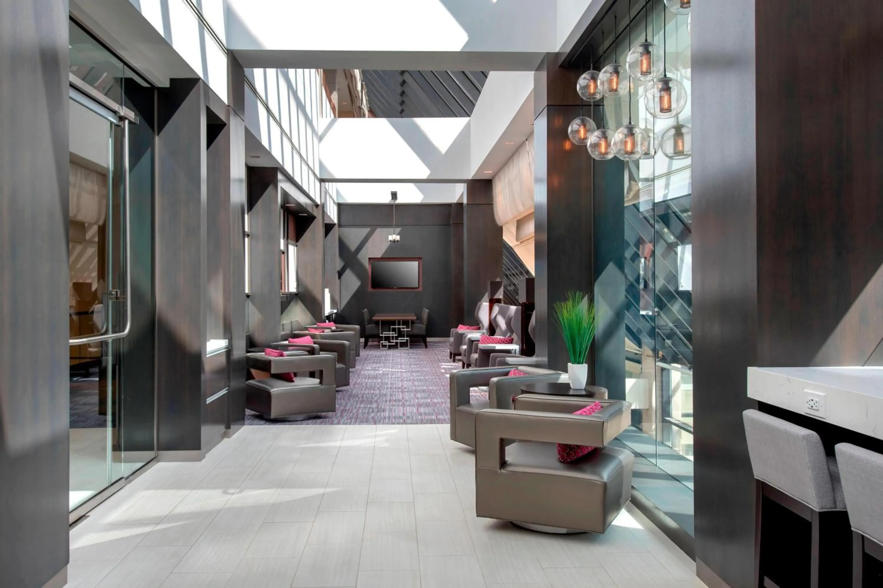 Lounge or bar in Boston Marriott Cambridge