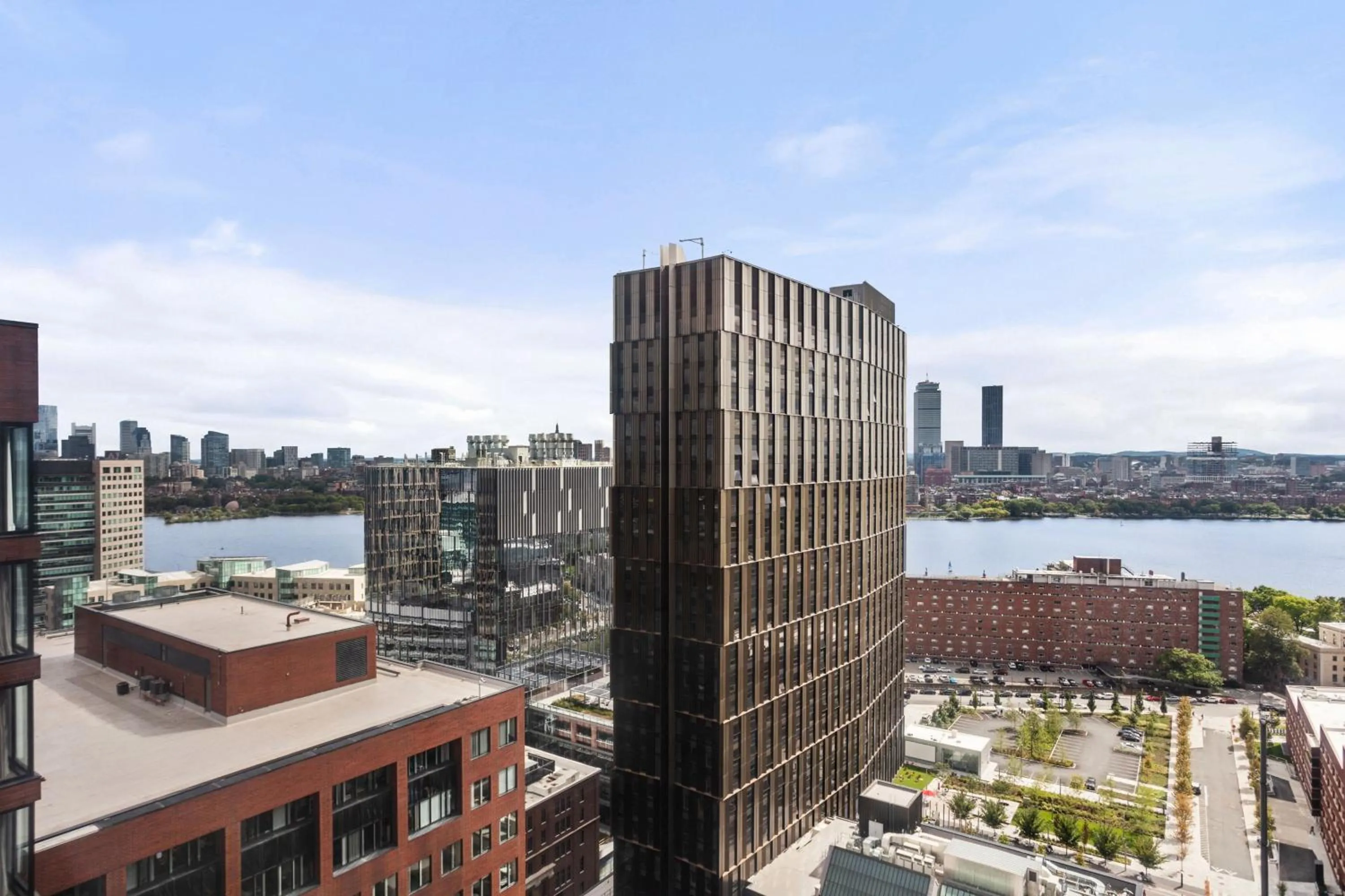Photo of the whole room in Boston Marriott Cambridge