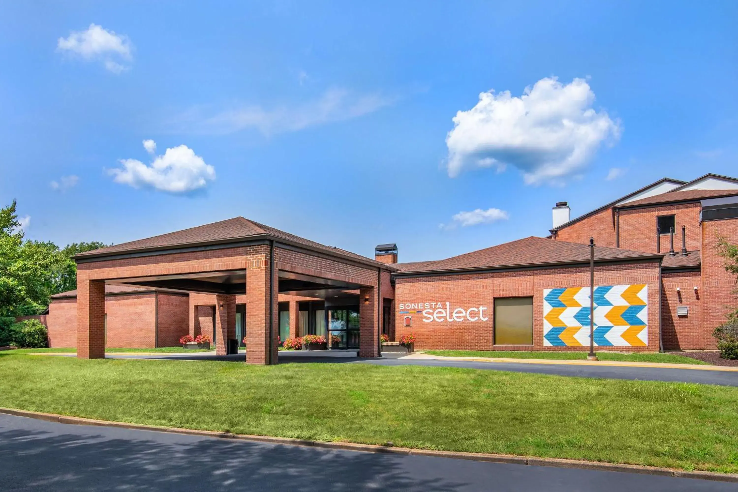 Property building in Sonesta Select Boston Foxborough Mansfield Property building in Sonesta Select Boston Foxborough Mansfield