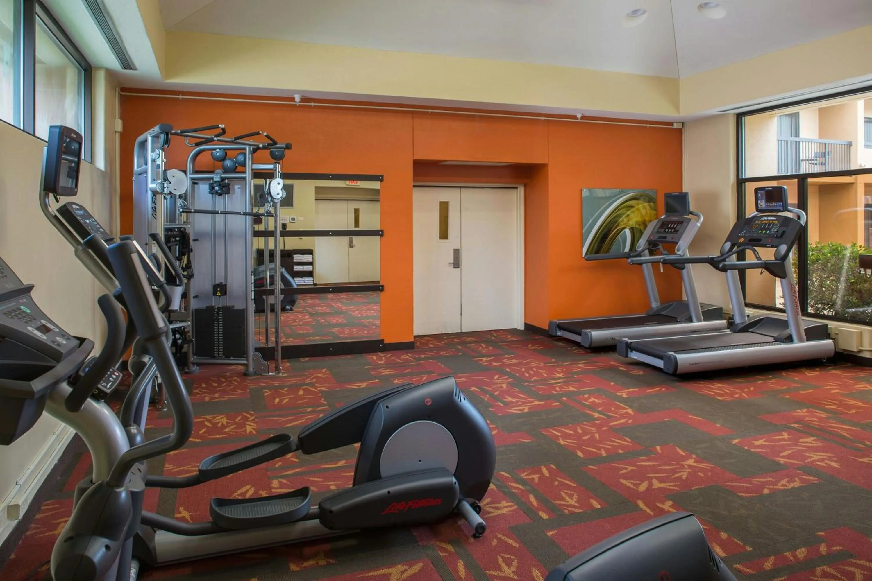 Fitness centre/facilities in Courtyard by Marriott Baton Rouge Acadian Centre/LSU Area