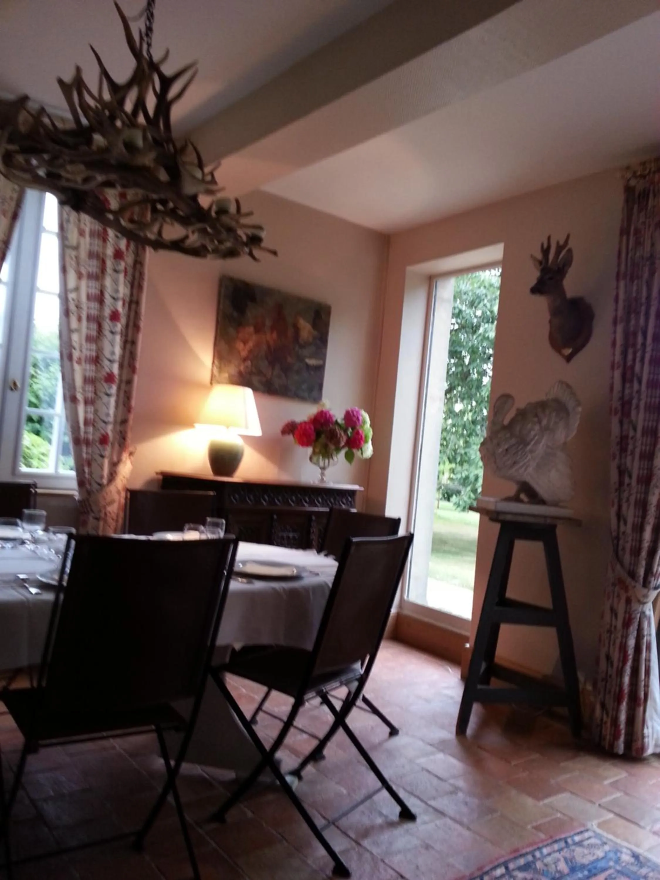 Dining area in Chambre d'hotes de la Vallee