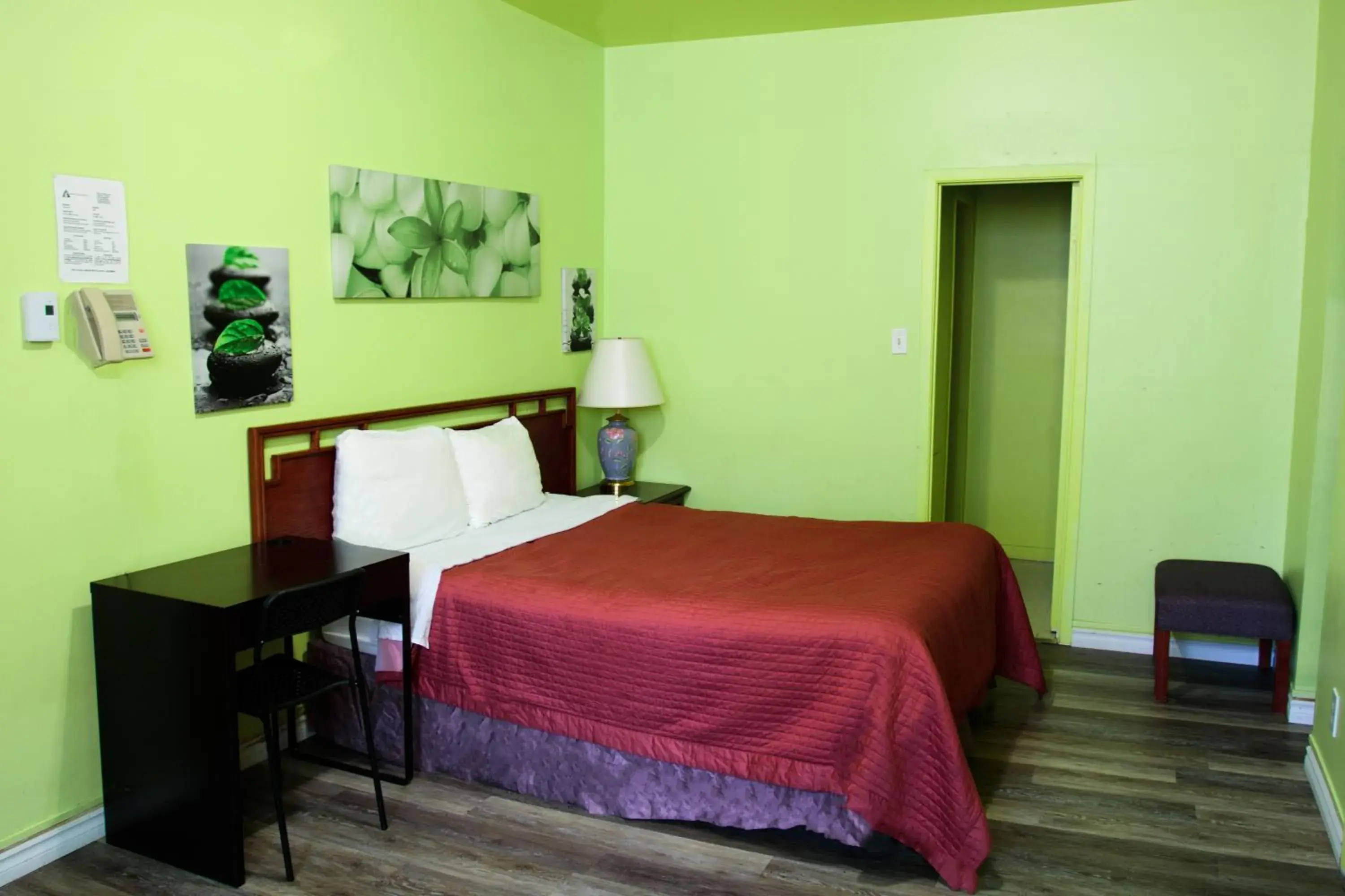 Bed in Hotel Casa Bella Bed in Hotel Casa Bella