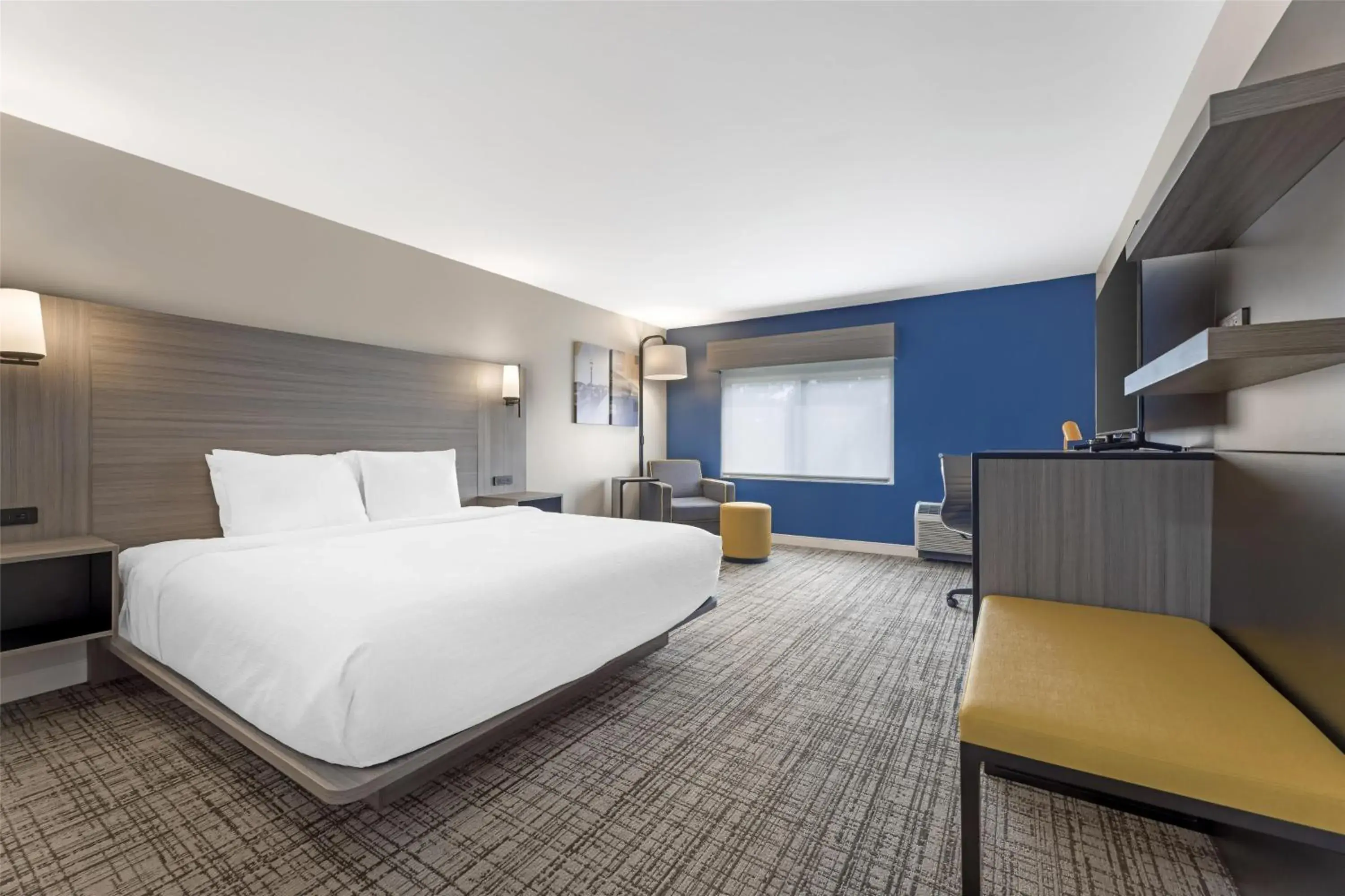 Bedroom, Bed in Best Western Plus Elgin - Chicago Bedroom, Bed in Best Western Plus Elgin - Chicago