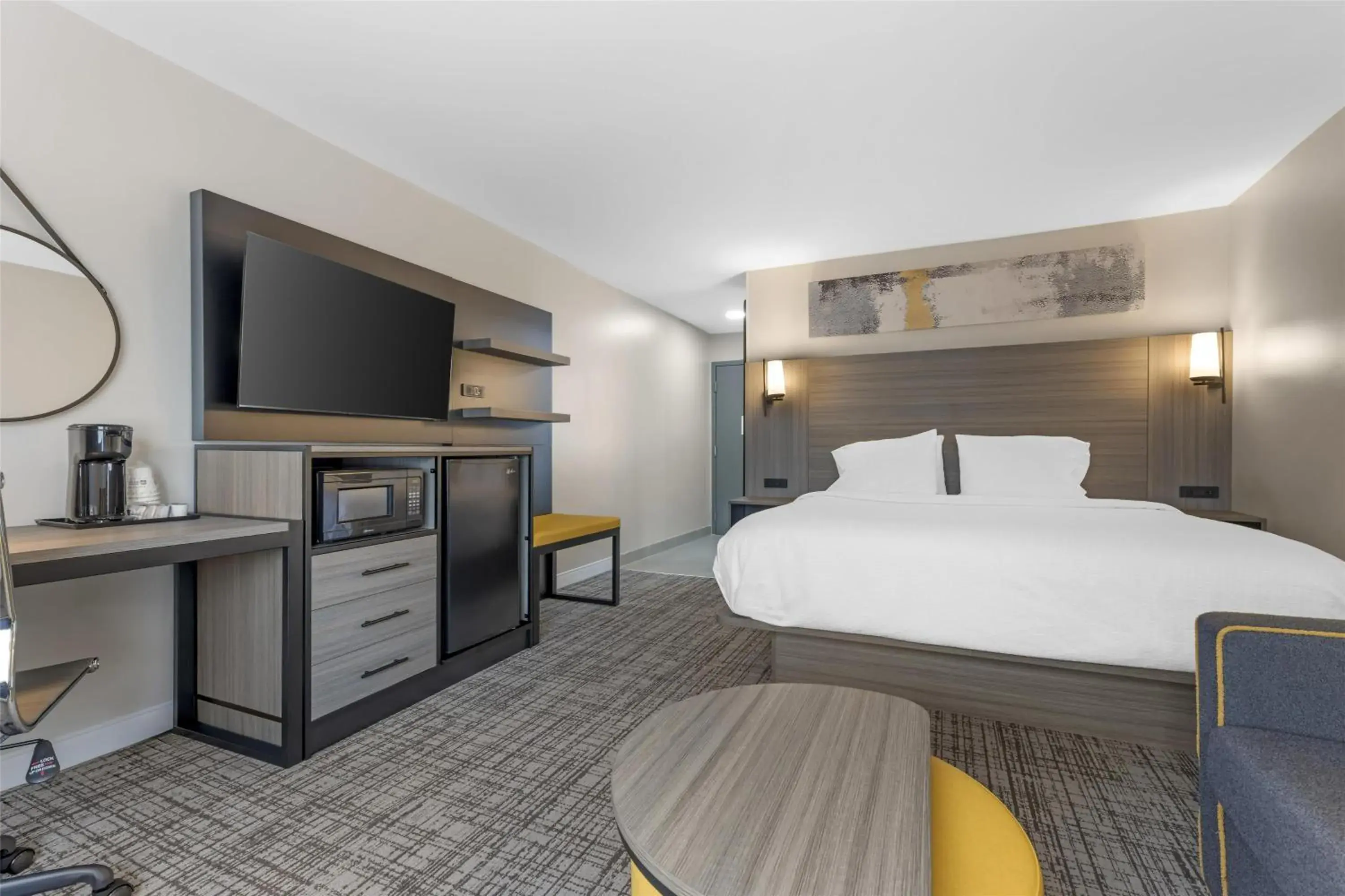 Bedroom, Bed in Best Western Plus Elgin - Chicago Bedroom, Bed in Best Western Plus Elgin - Chicago