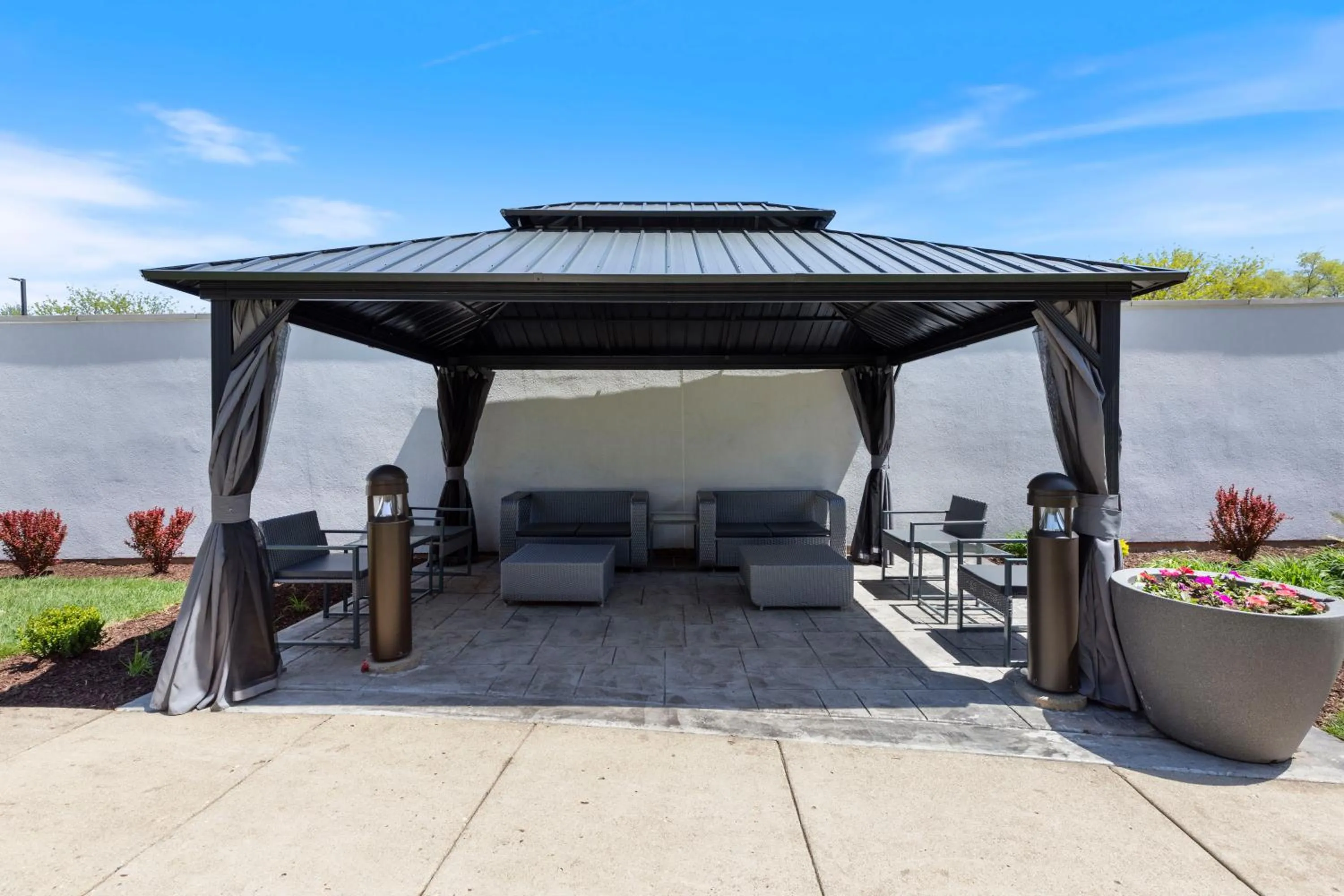 Property building in Best Western Plus Elgin - Chicago