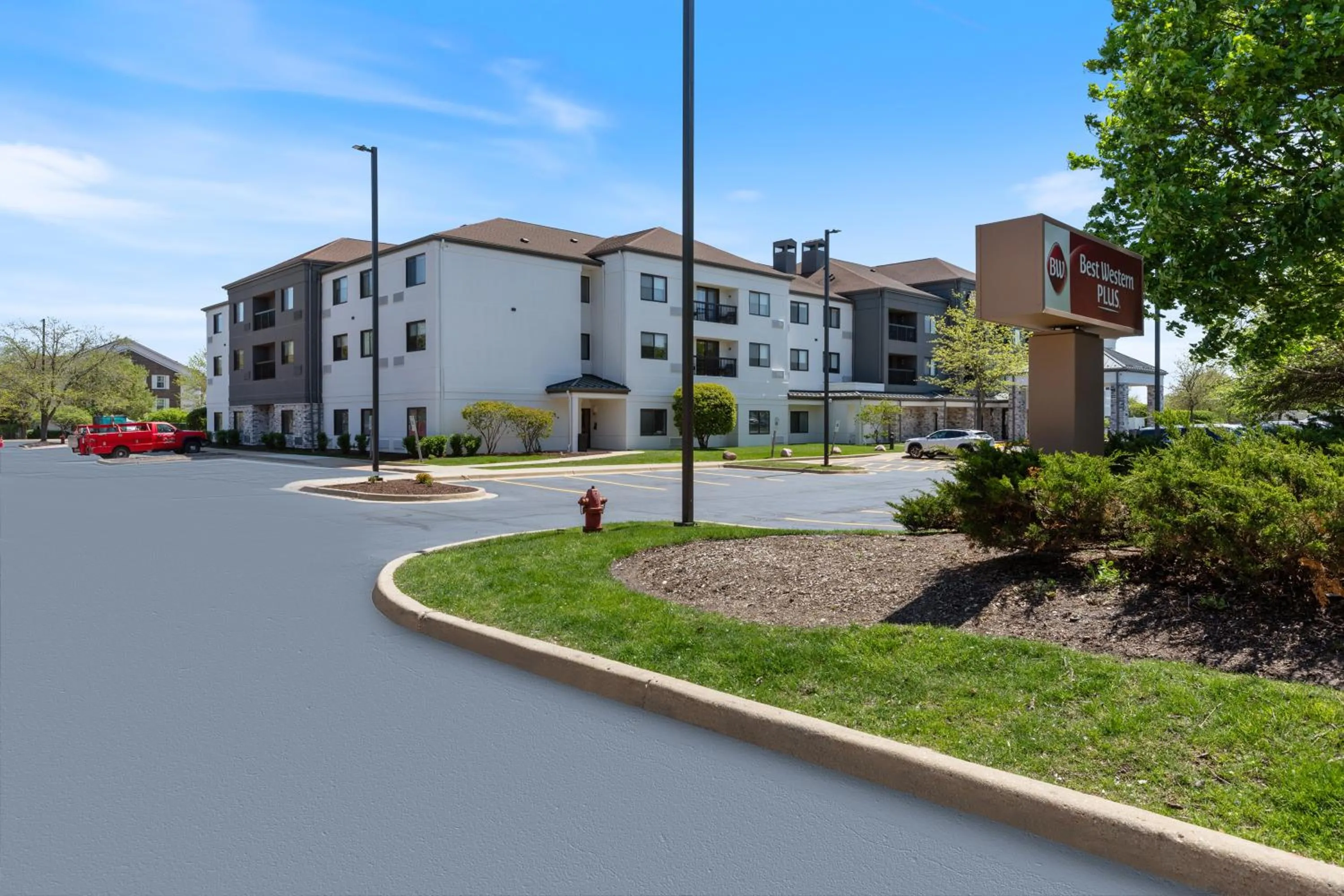 Property building in Best Western Plus Elgin - Chicago