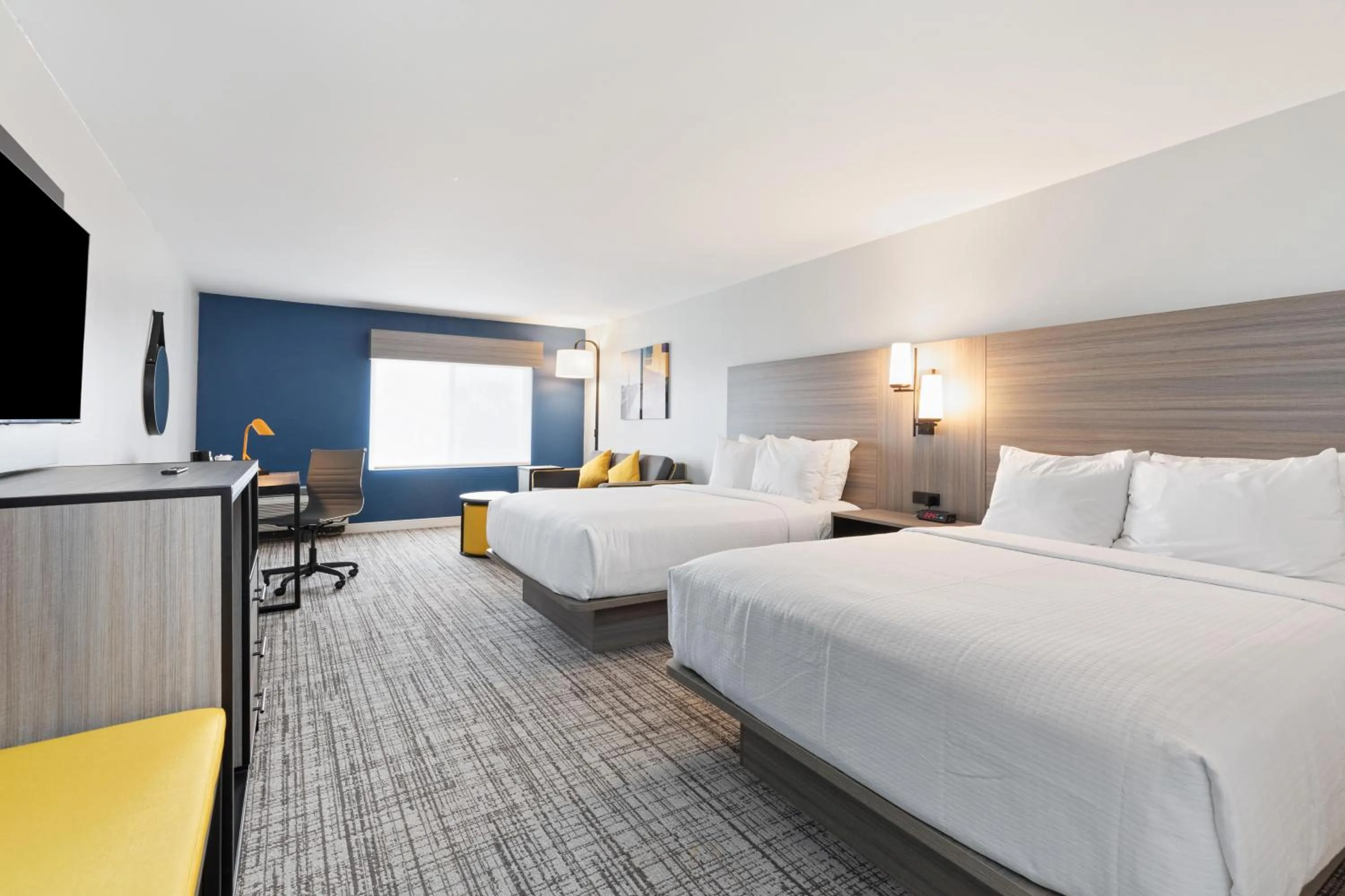 Bedroom, Bed in Best Western Plus Elgin - Chicago