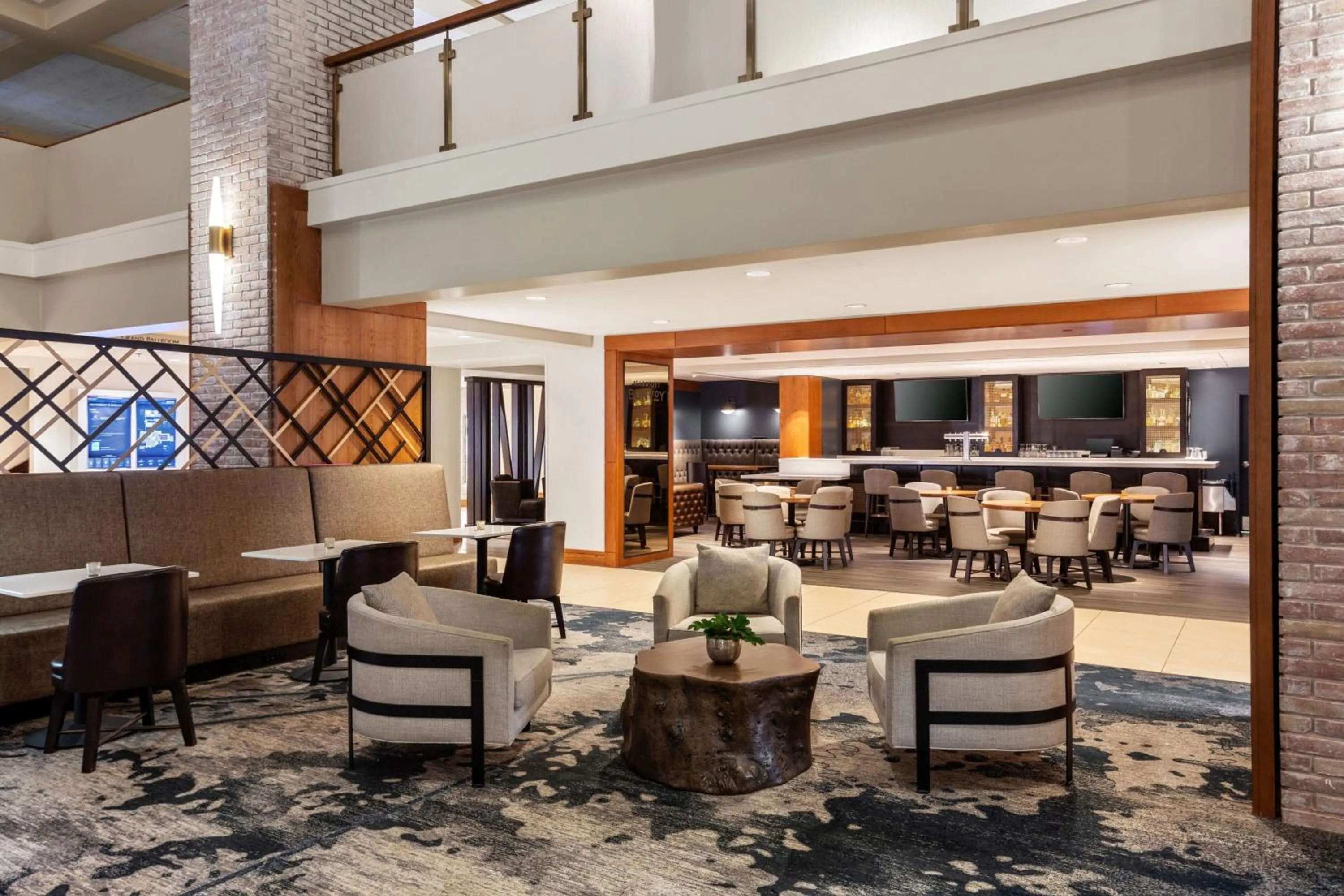 Lobby or reception in Lincolnshire Marriott Resort