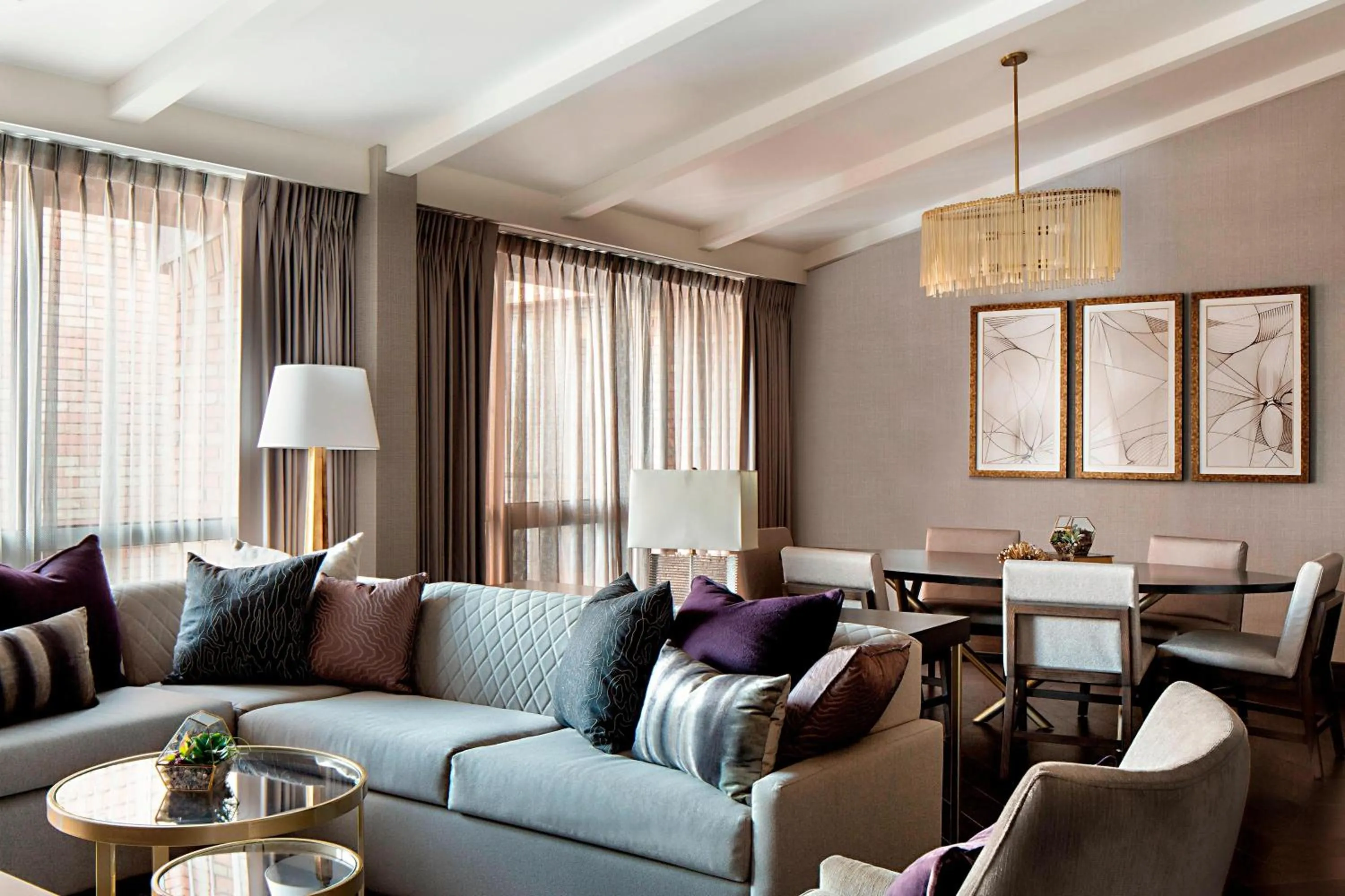 Photo of the whole room in Lincolnshire Marriott Resort