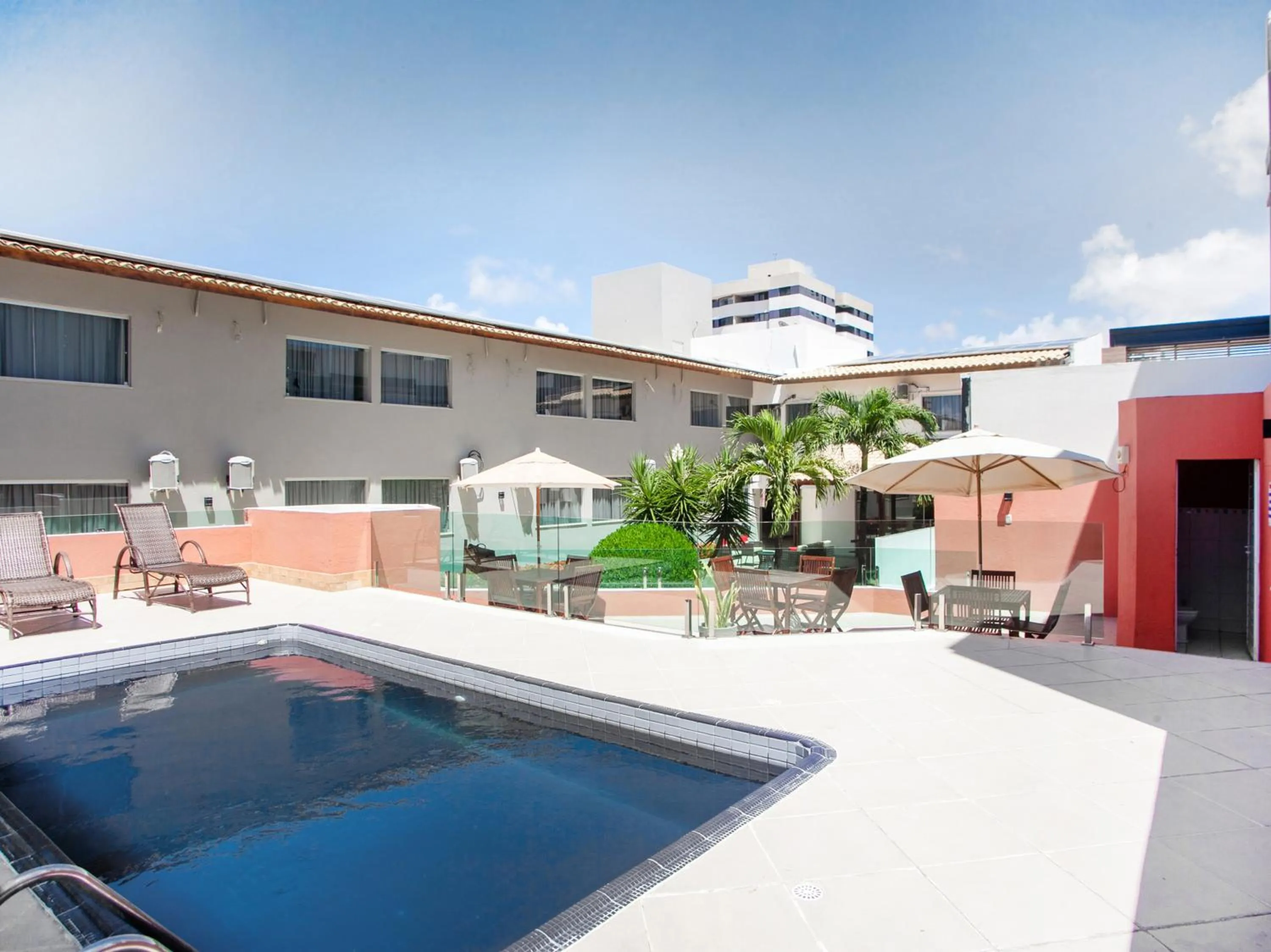 Pool view in OYO Alto Da Praia Hotel, Aracaju