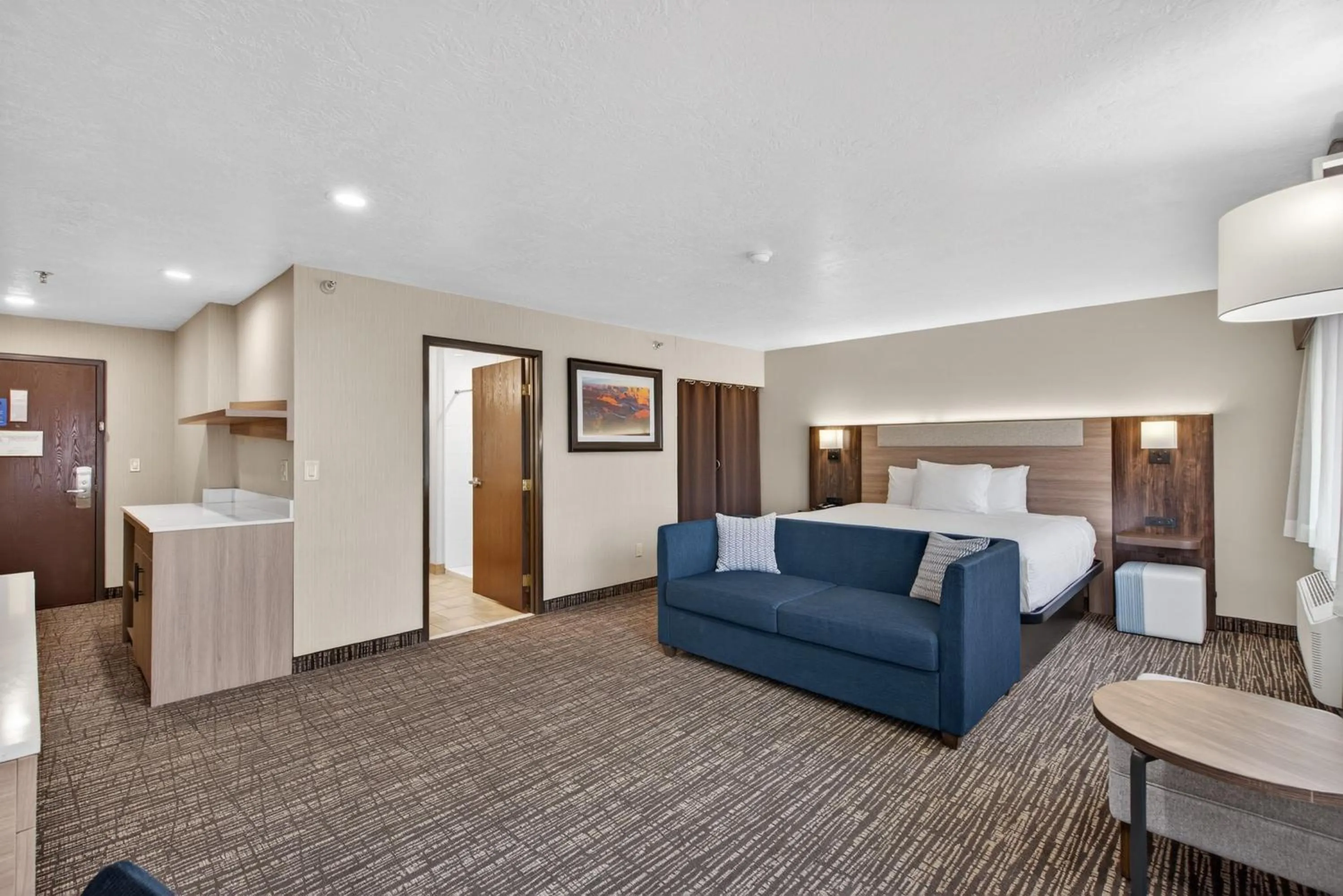 Bed in Best Western Timpanogos Inn