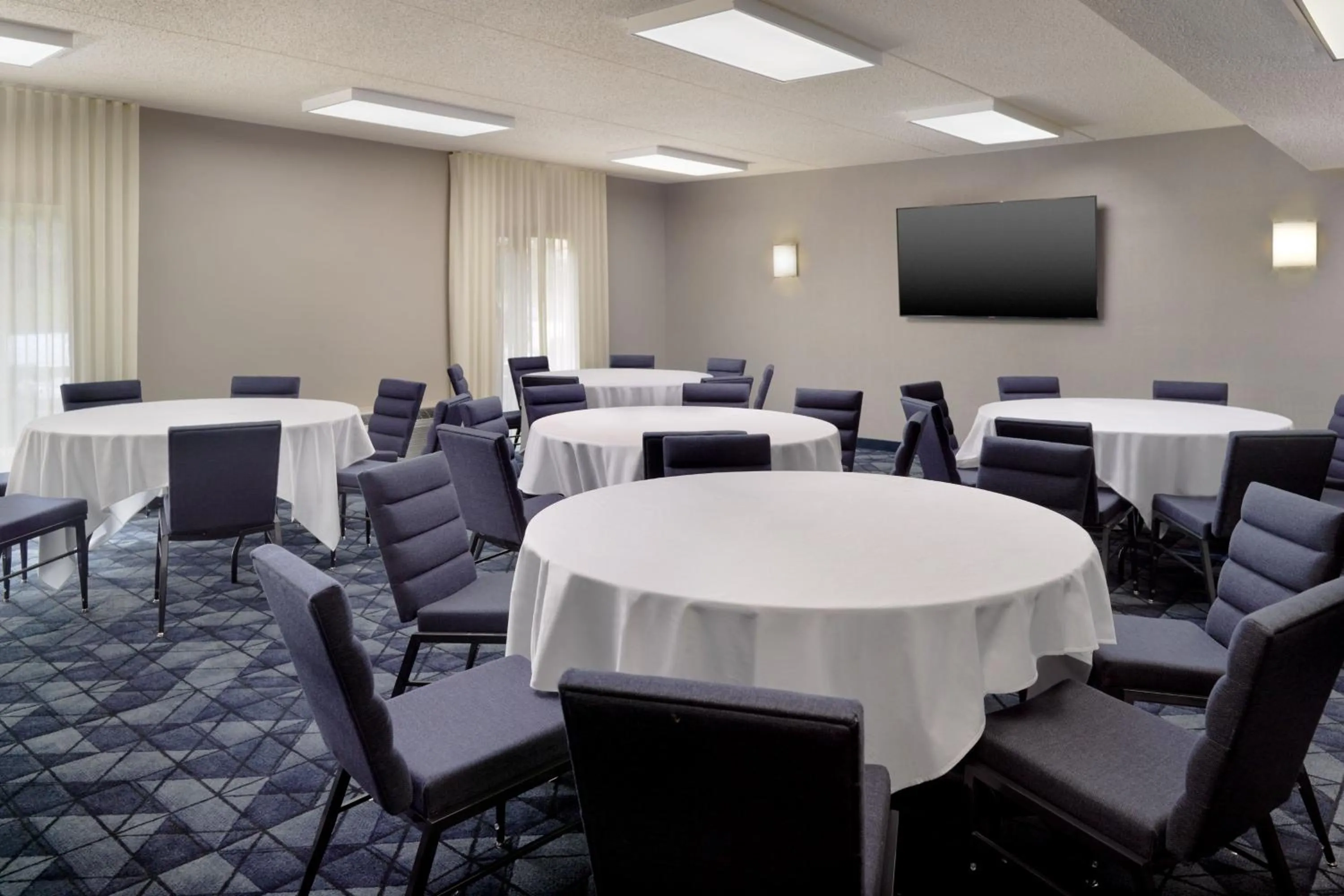 Meeting/conference room in Courtyard by Marriott Charlottesville