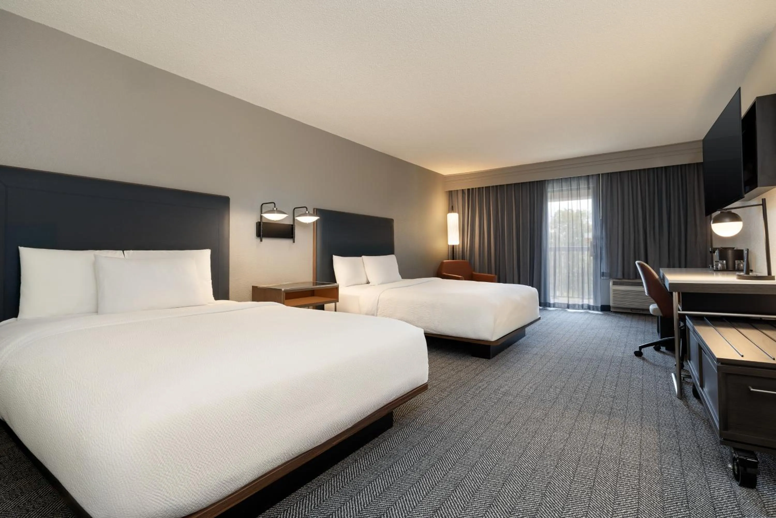 Bedroom, Bed in Courtyard by Marriott North Charleston Airport Coliseum