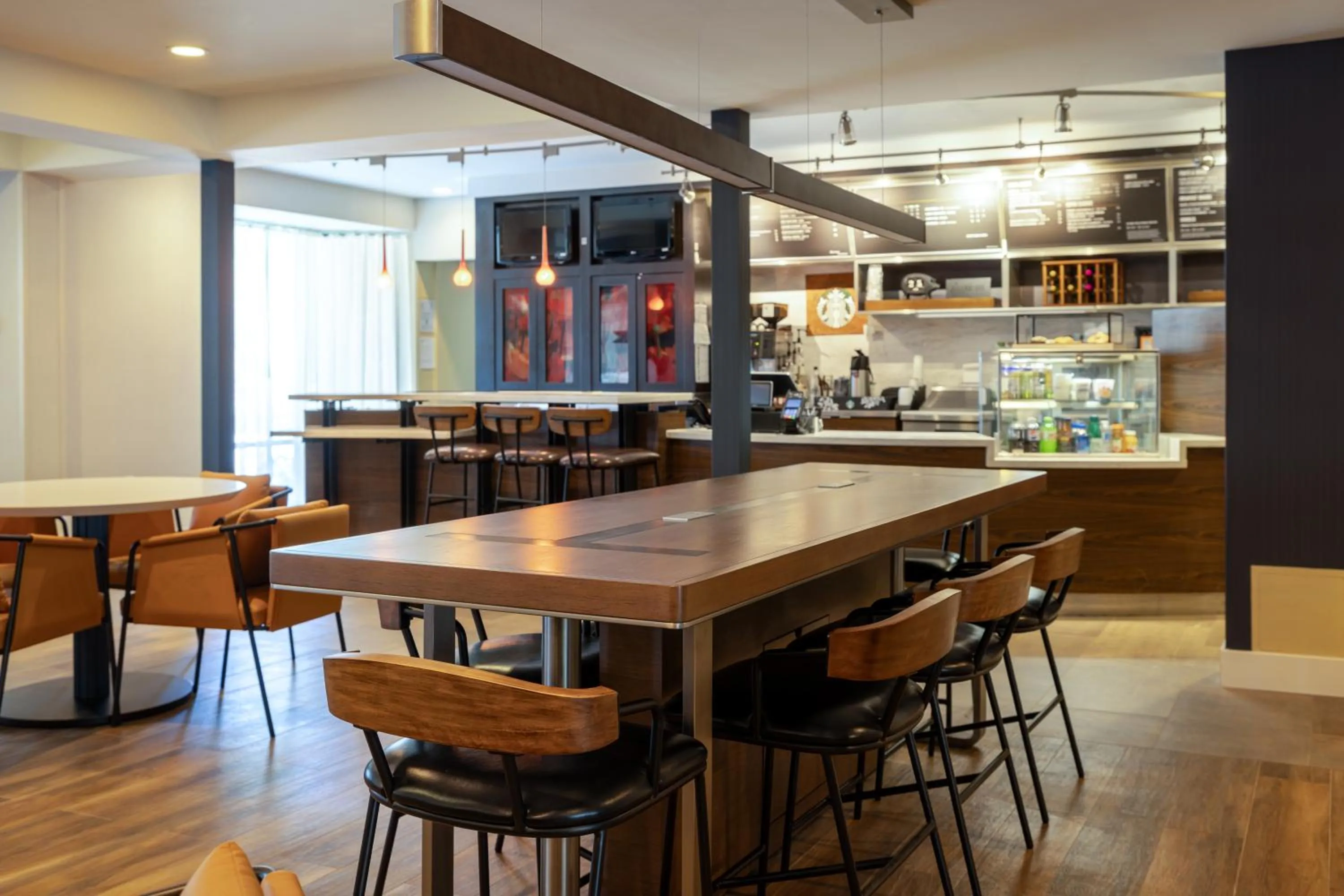 Breakfast in Courtyard by Marriott North Charleston Airport Coliseum