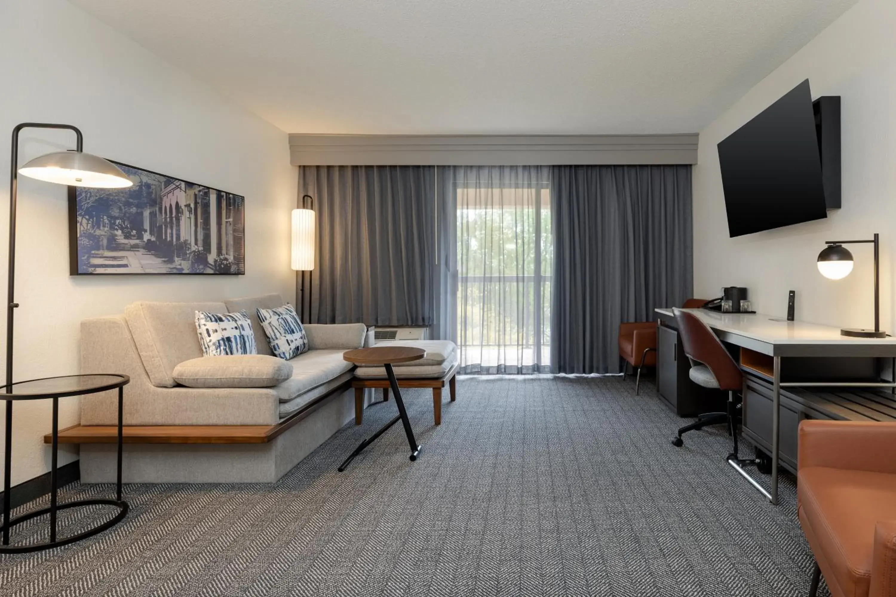 One-Bedroom King Suite in Courtyard by Marriott North Charleston Airport Coliseum One-Bedroom King Suite in Courtyard by Marriott North Charleston Airport Coliseum