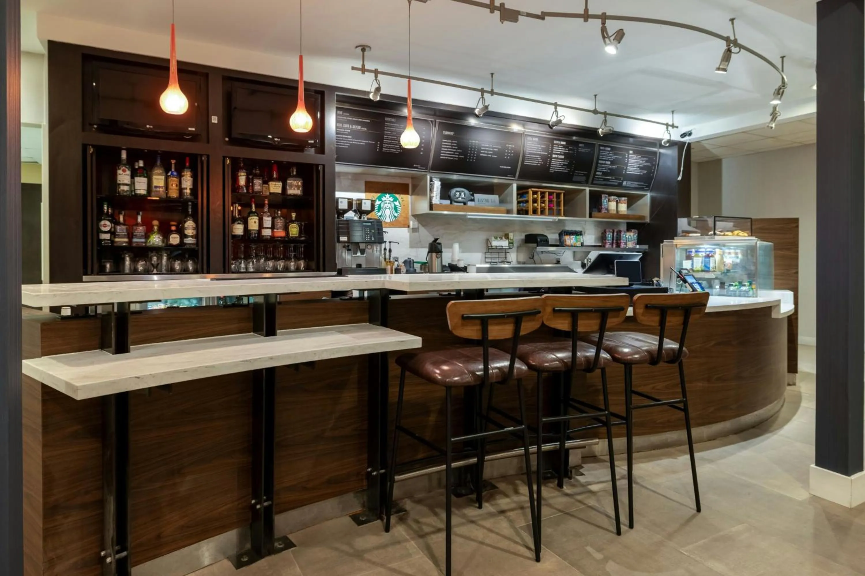 Lounge or bar in Courtyard by Marriott North Charleston Airport Coliseum