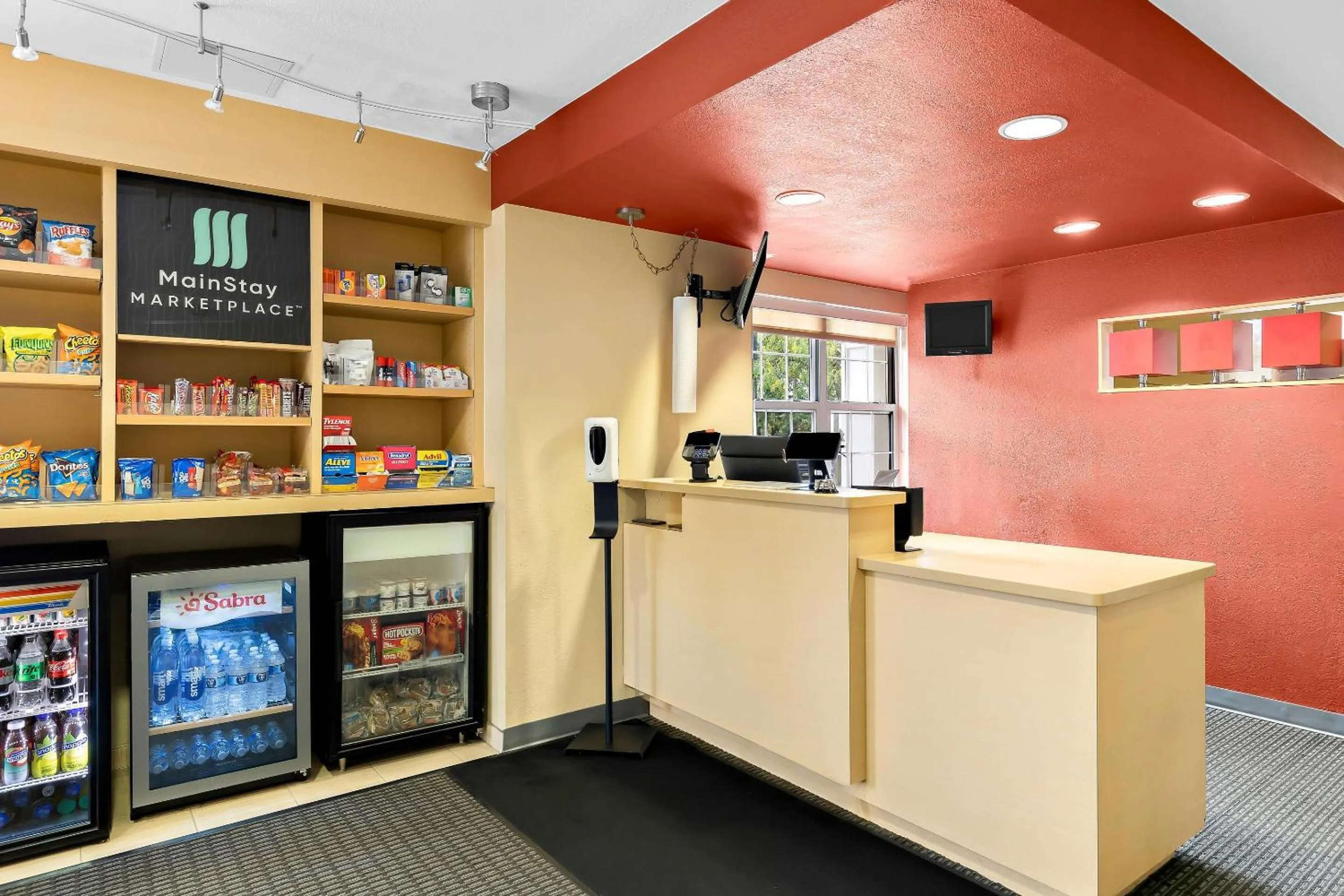 Lobby or reception in MainStay Suites Middleburg Heights Cleveland Airport