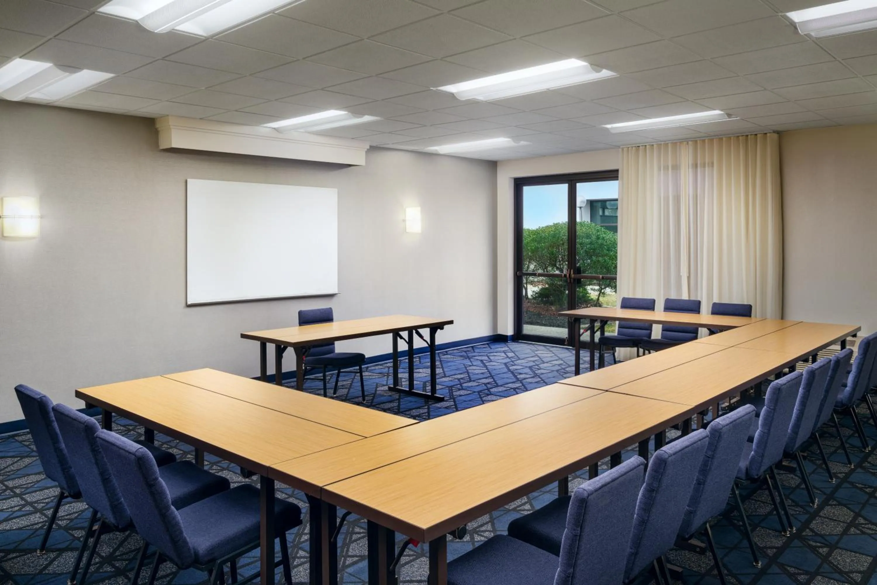 Meeting/conference room in Courtyard Columbus Worthington