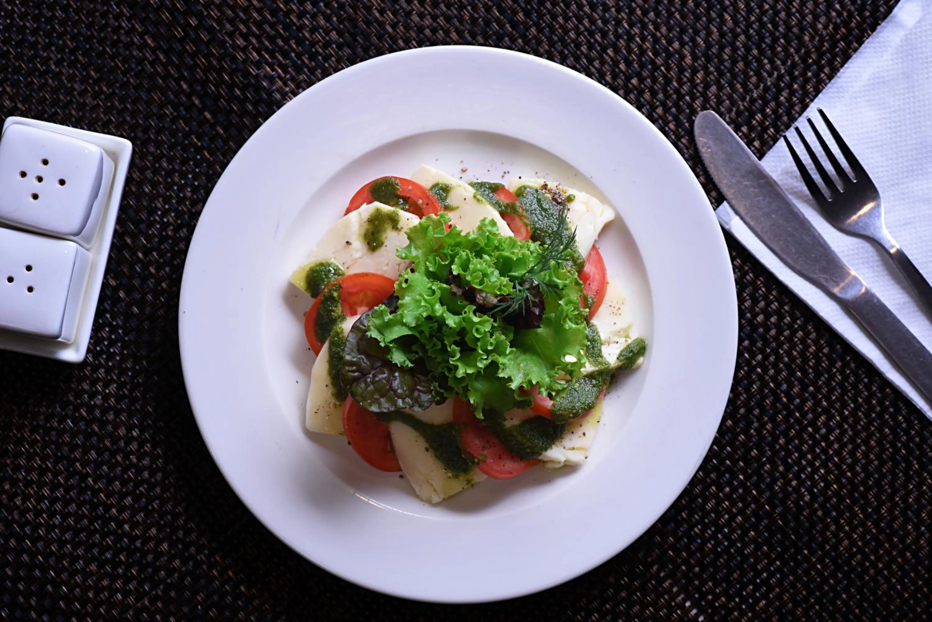 Food and drinks in Hotel Thamel Park