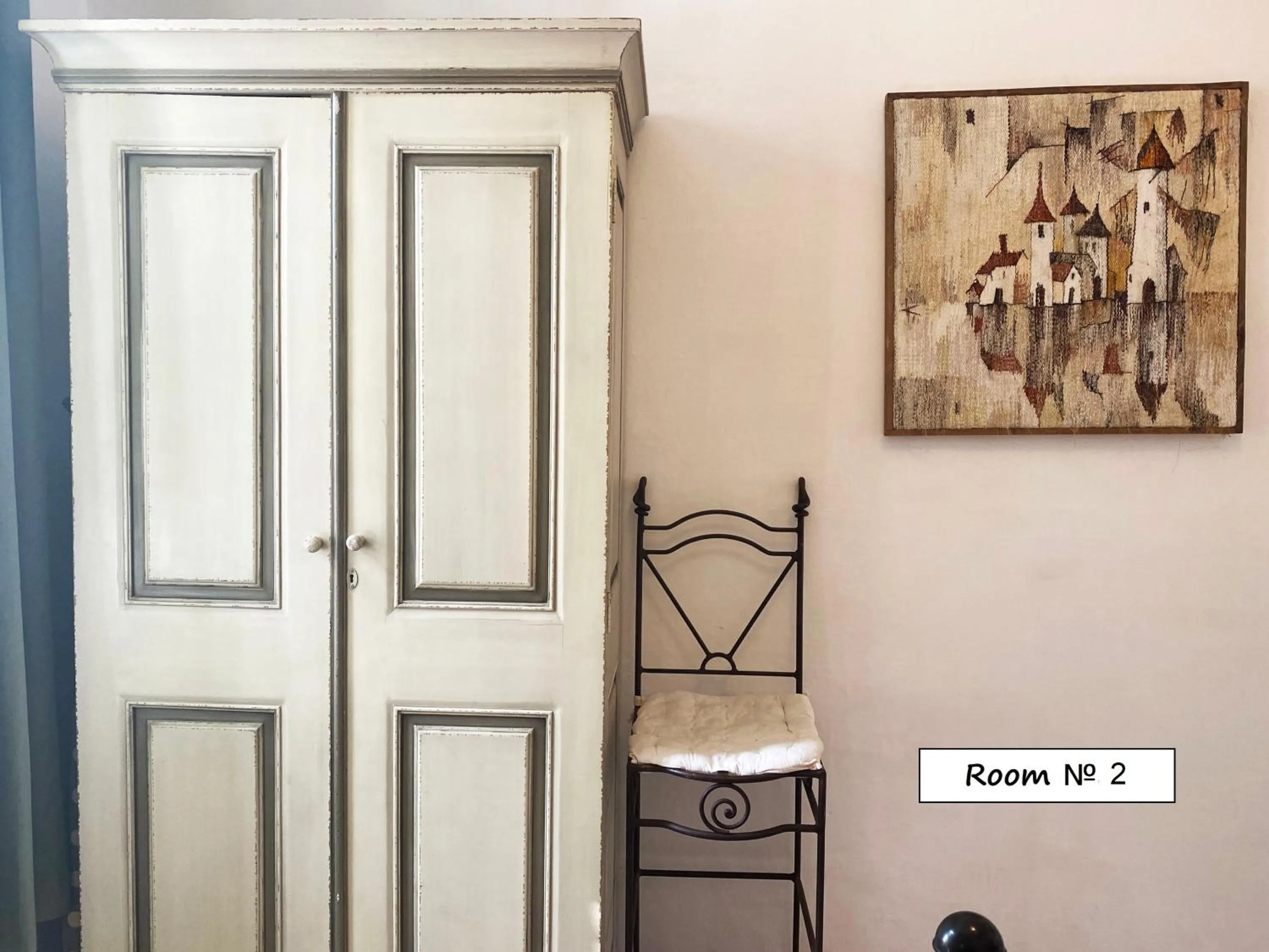 Bedroom in Nice Center Room