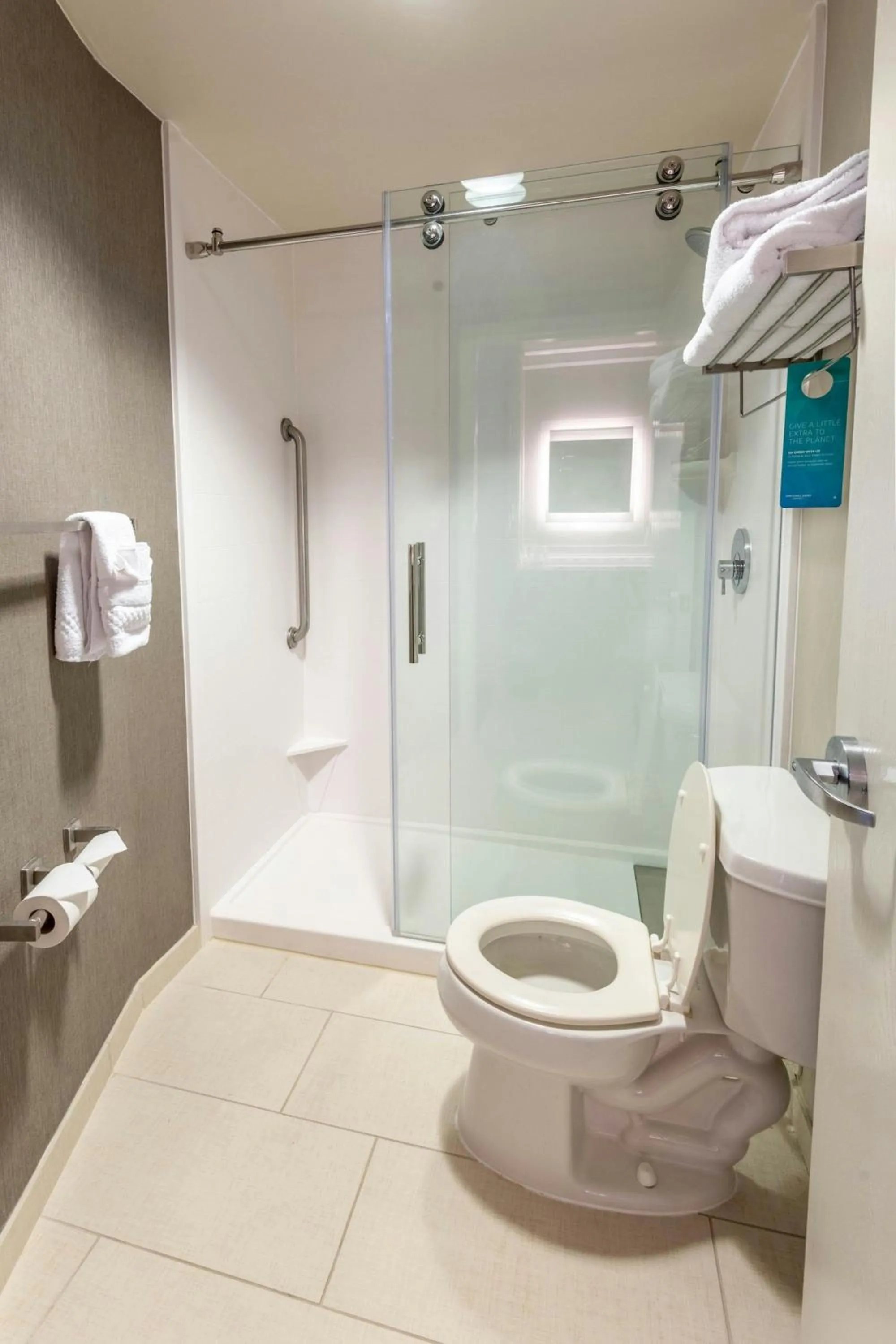 Bathroom in SpringHill Suites Columbus Airport Gahanna