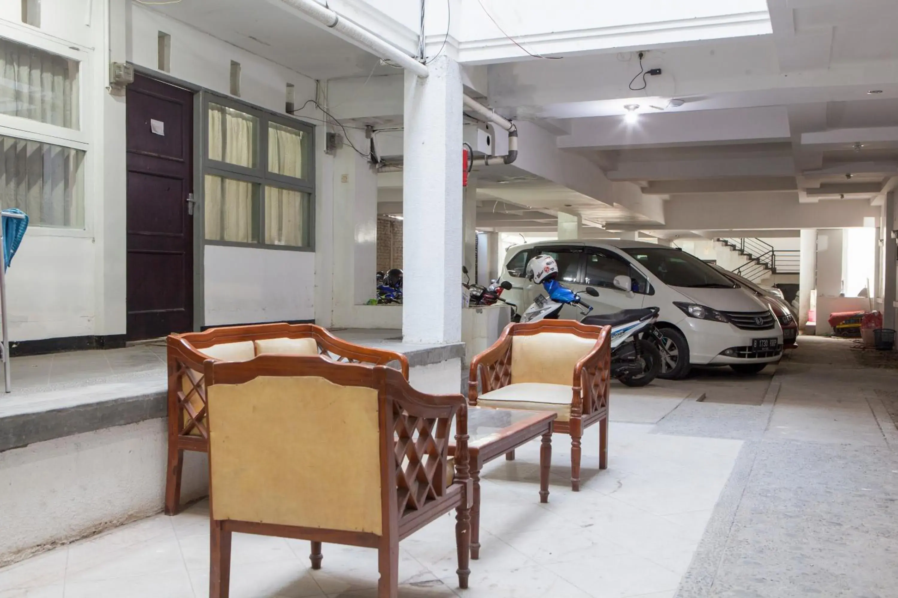 Facade/entrance in RedDoorz near Telkom Corporate University Facade/entrance in RedDoorz near Telkom Corporate University