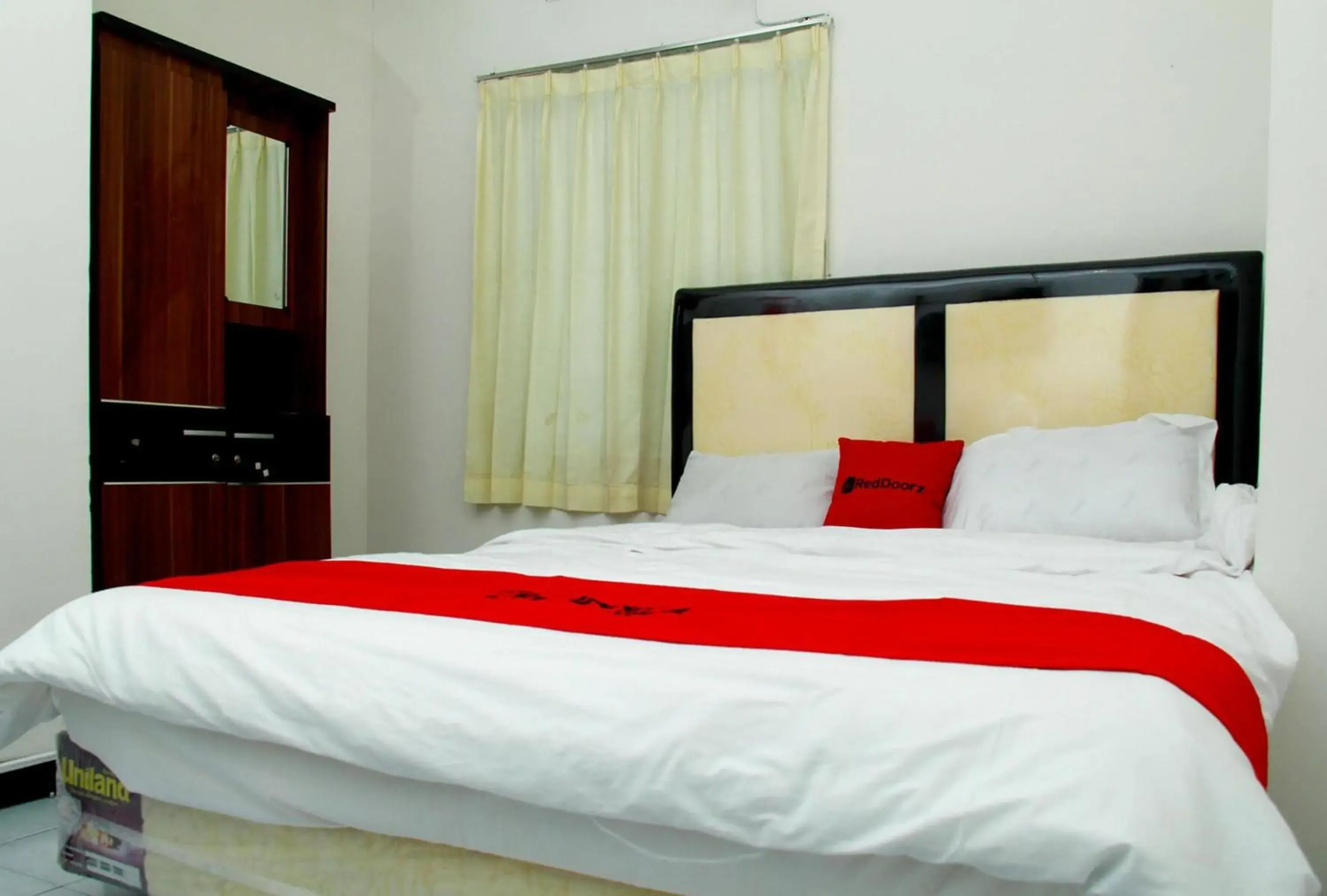 Bedroom, Bed in RedDoorz near Telkom Corporate University Bedroom, Bed in RedDoorz near Telkom Corporate University