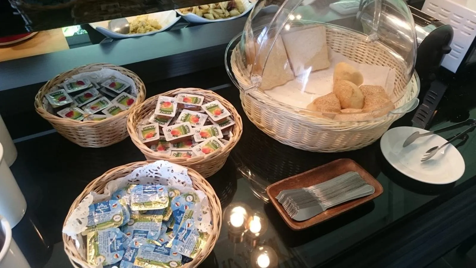 Breakfast in Roppongi Motel