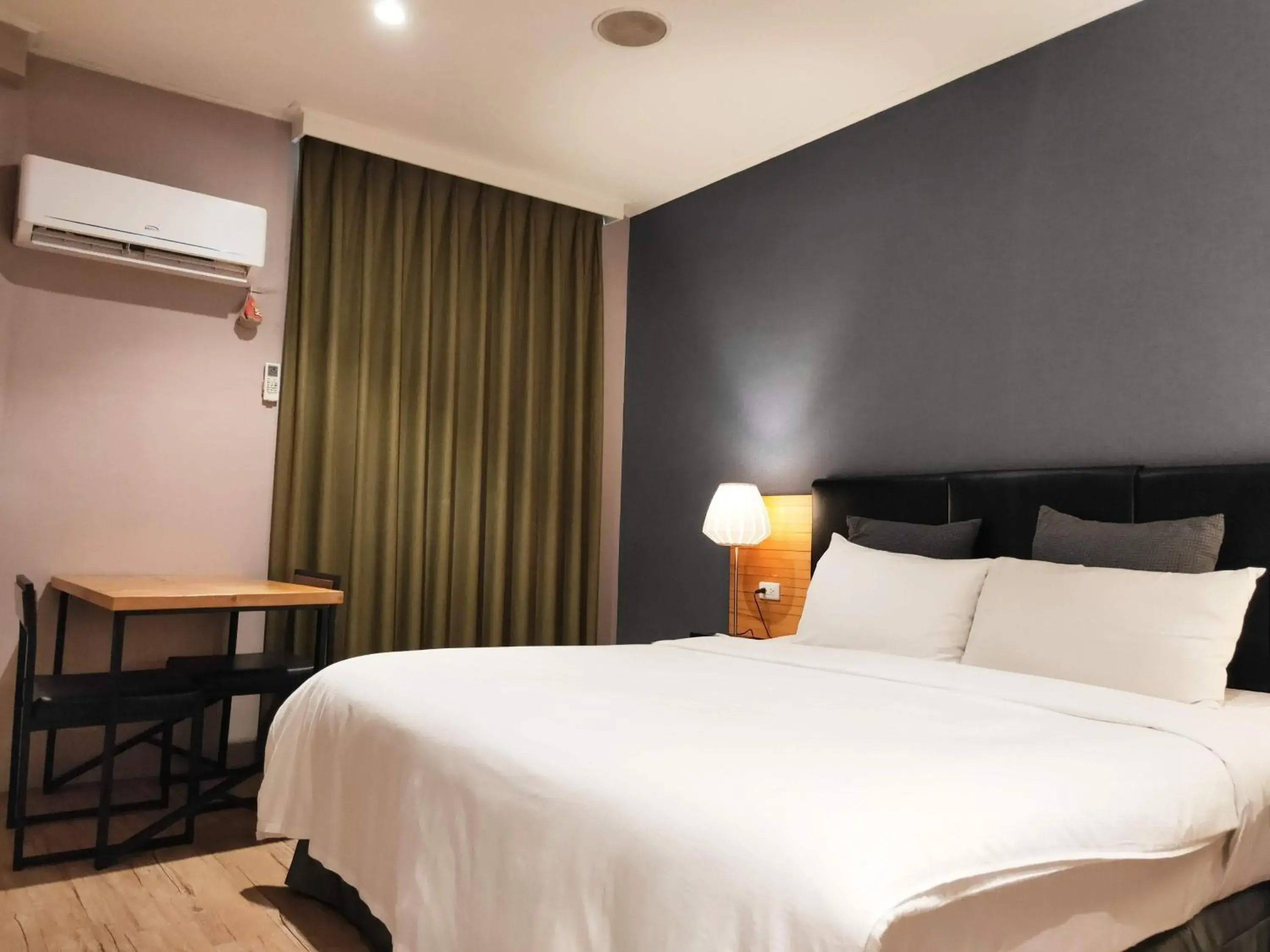 Bed in Roppongi Motel Bed in Roppongi Motel