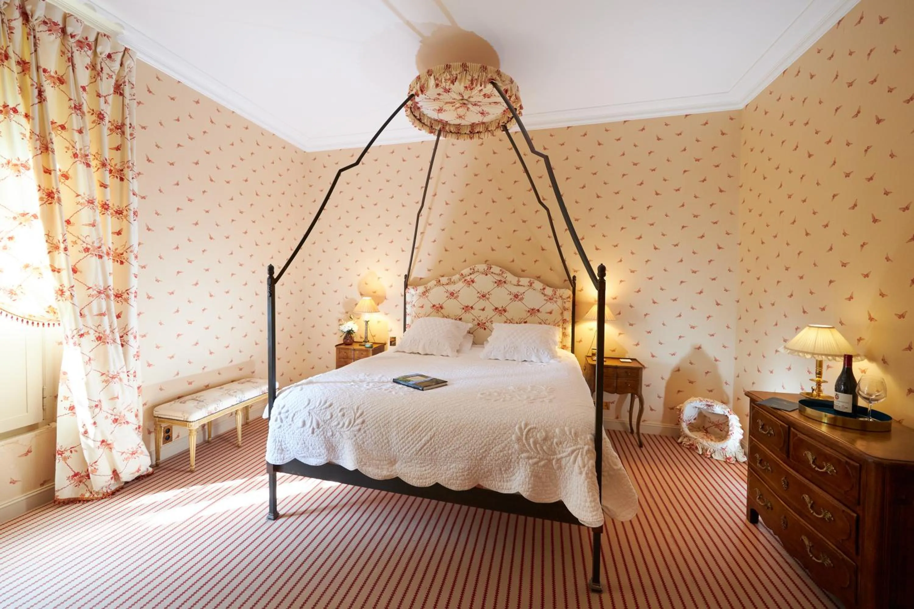 Bed in Chambre d'hôtes Château Gigognan