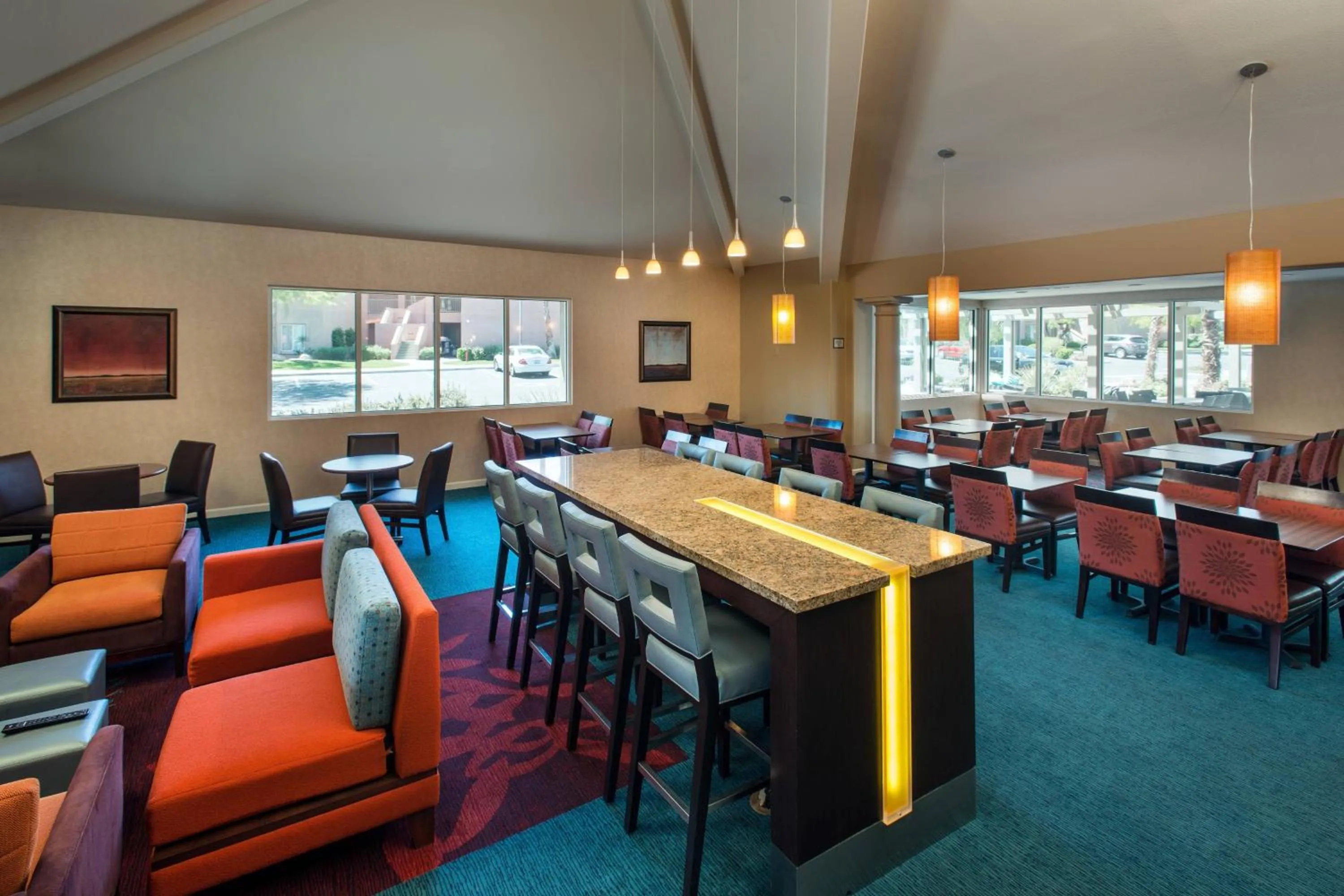 Restaurant/places to eat in Residence Inn Palm Desert