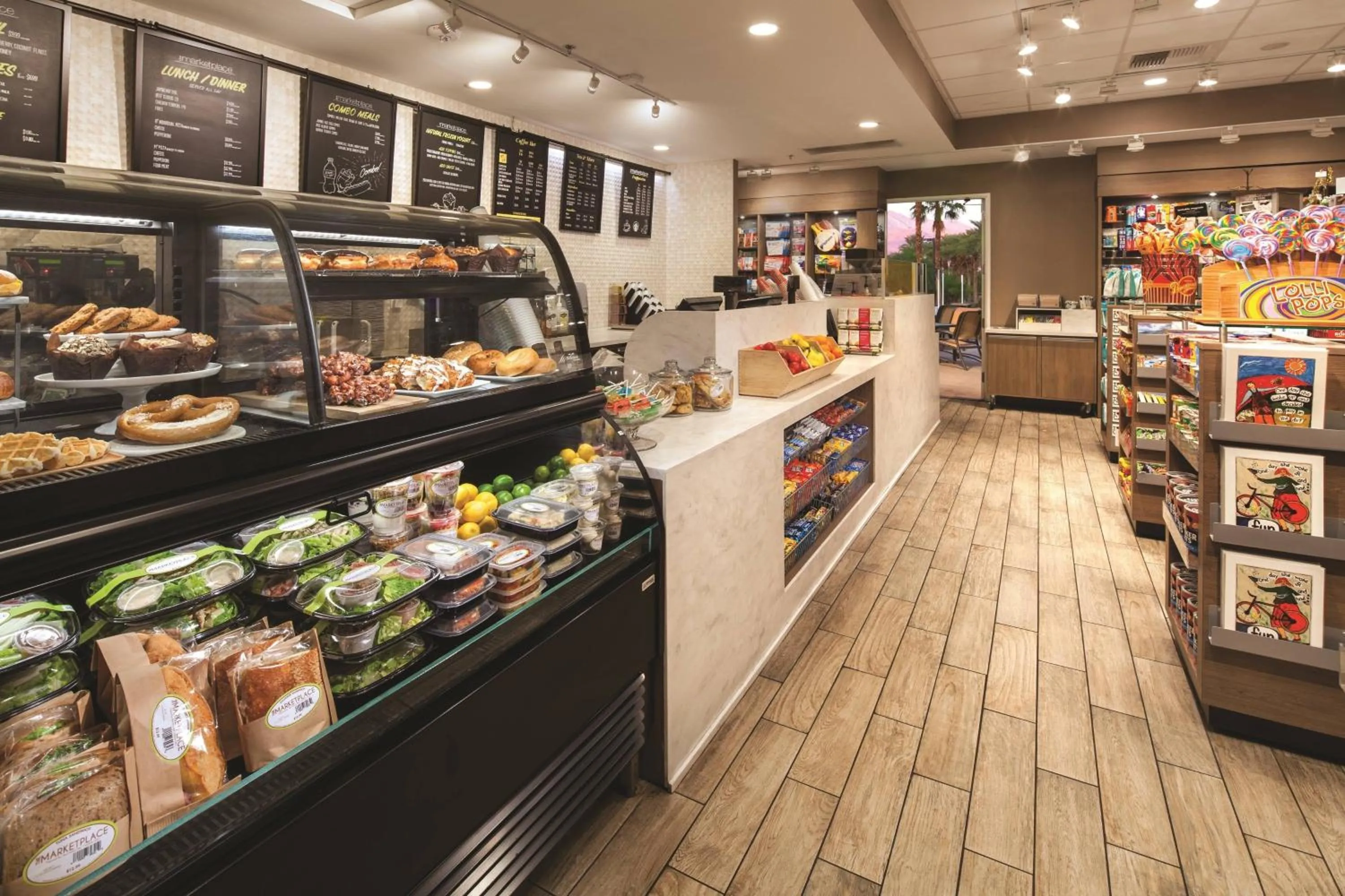 Restaurant/places to eat in Marriott's Shadow Ridge II - The Enclaves