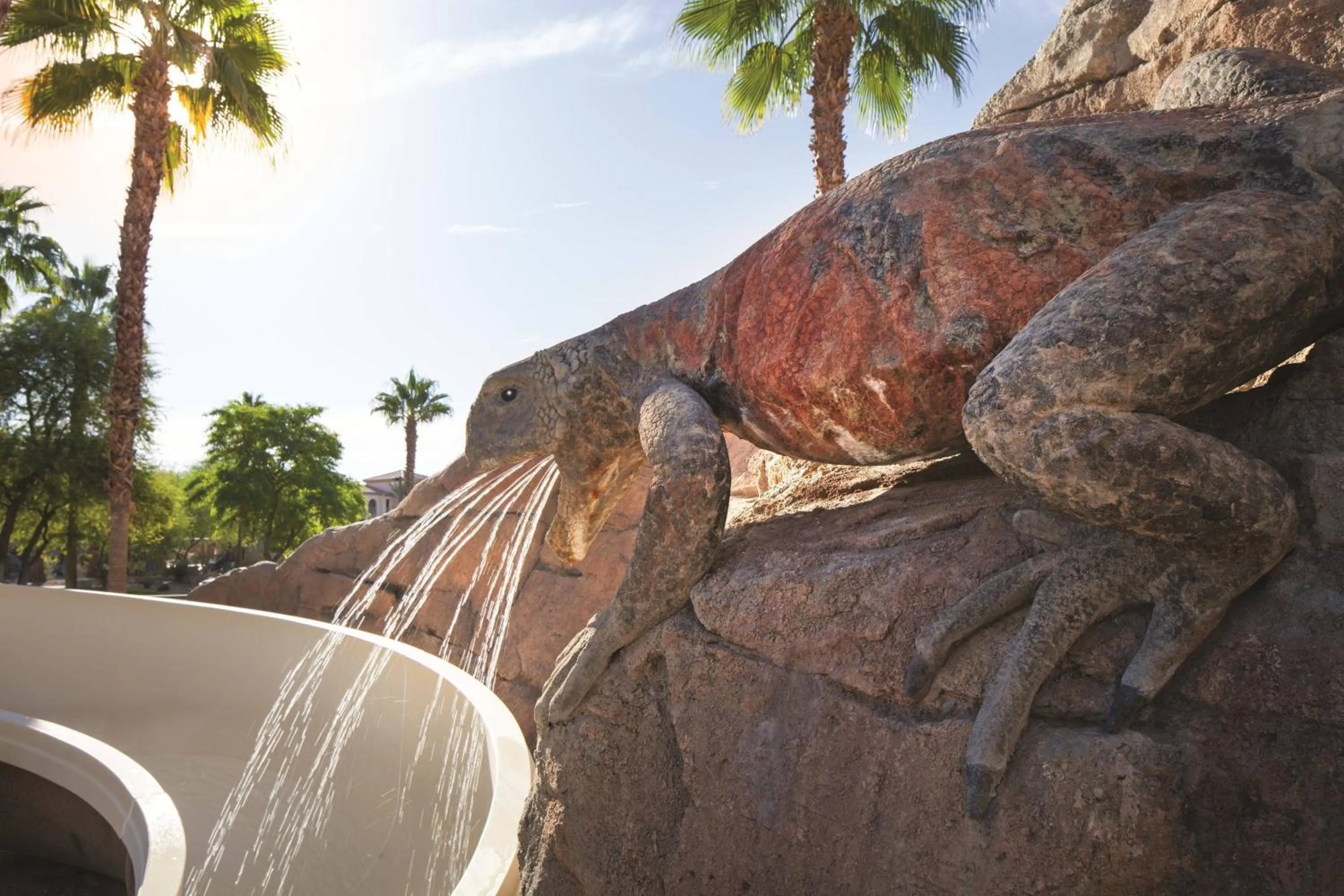 Swimming pool in Marriott's Shadow Ridge II - The Enclaves