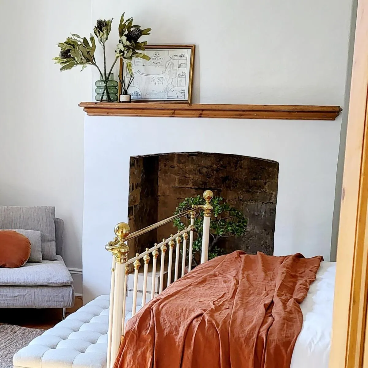 Bedroom, Bed in Annesley House