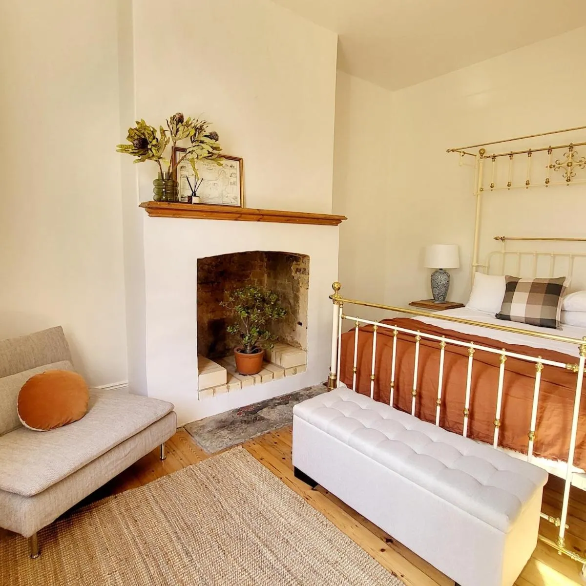 Bedroom in Annesley House