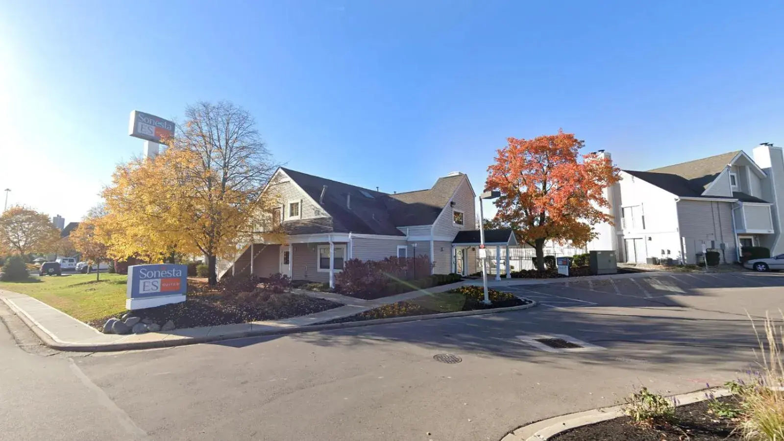 Property building in Sonesta ES Suites Cincinnati - Sharonville West Property building in Sonesta ES Suites Cincinnati - Sharonville West