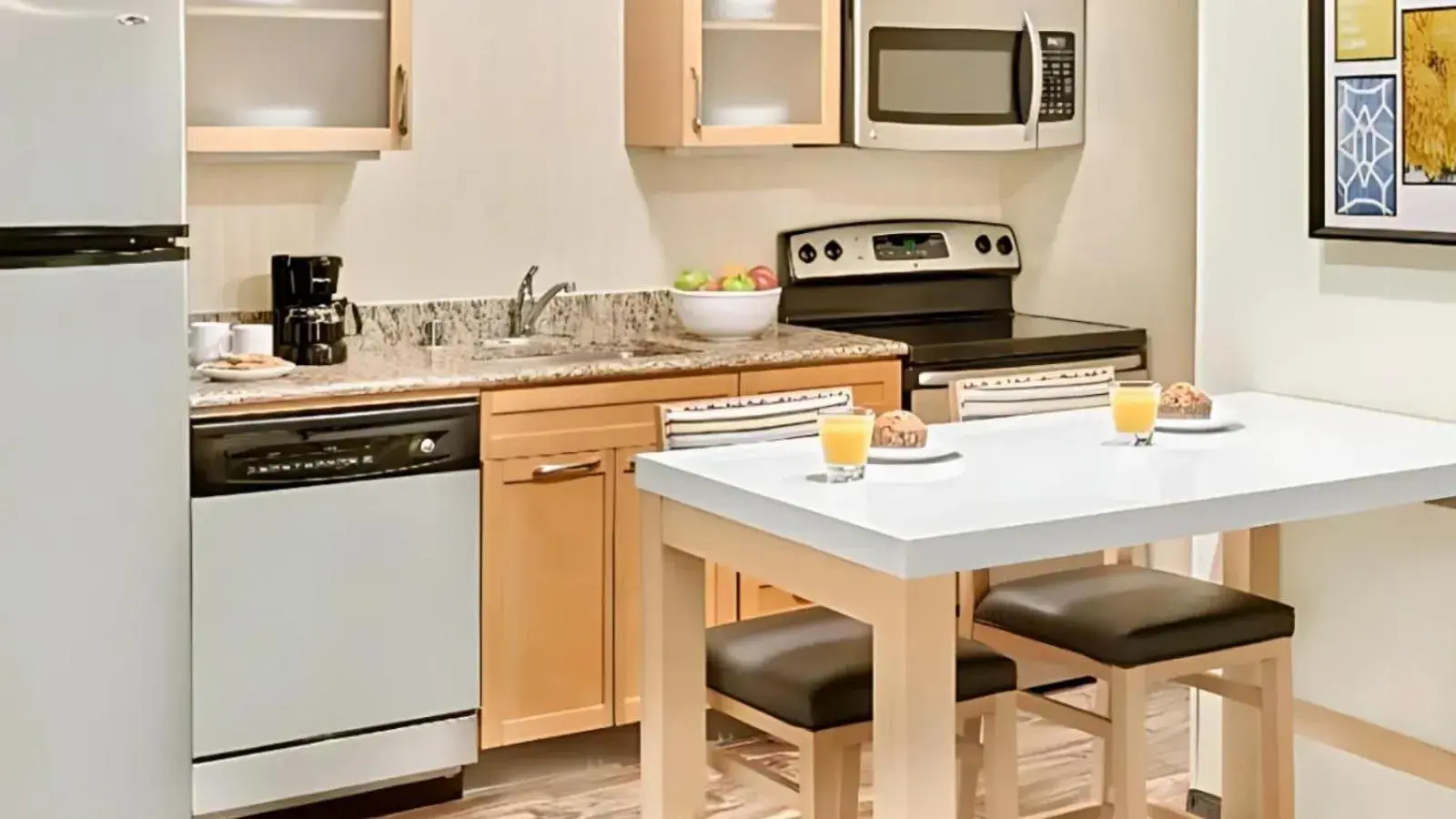 Property building in Sonesta ES Suites Cincinnati - Sharonville West Property building in Sonesta ES Suites Cincinnati - Sharonville West