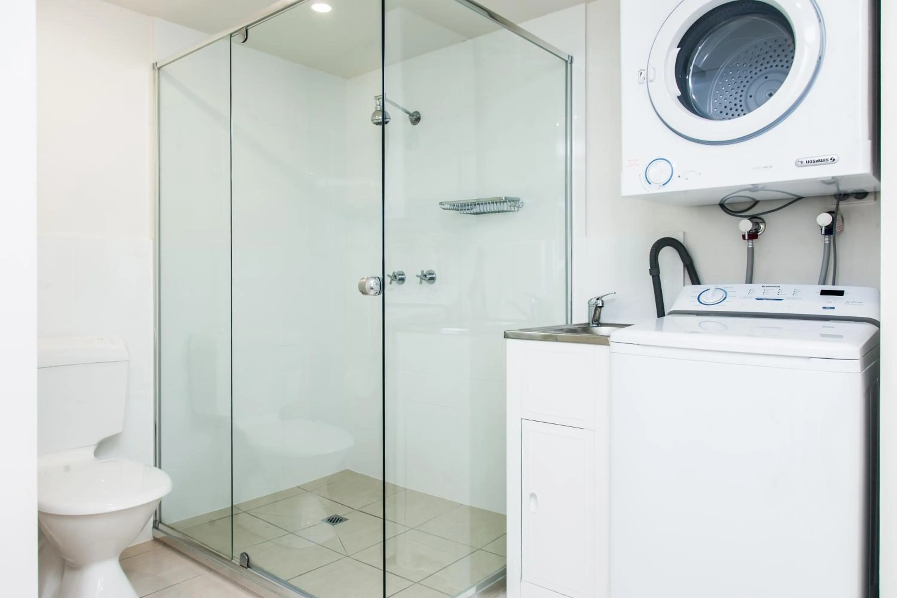 Shower in Sandcastles Mooloolaba