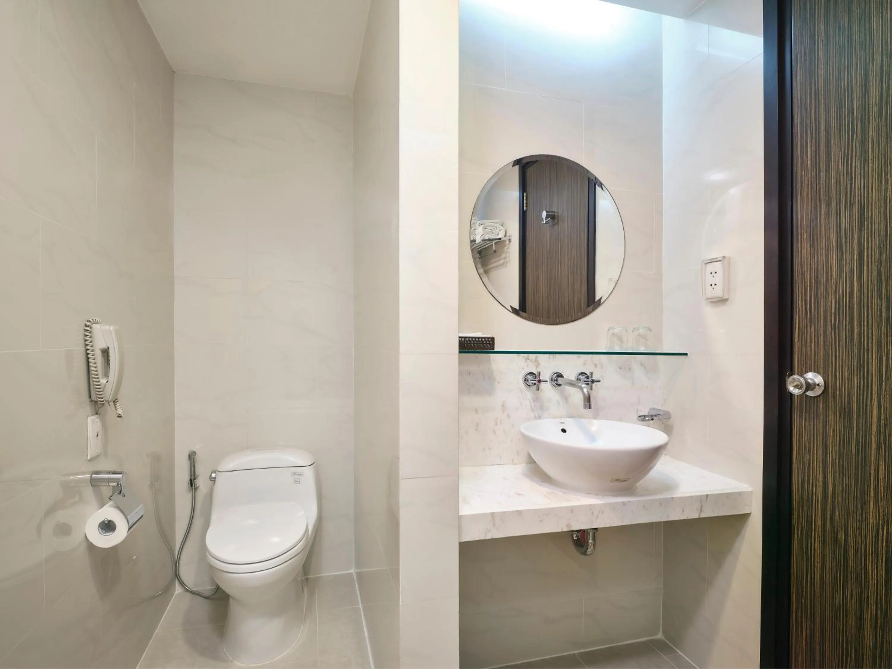 Bathroom in Bong Sen Hotel Saigon