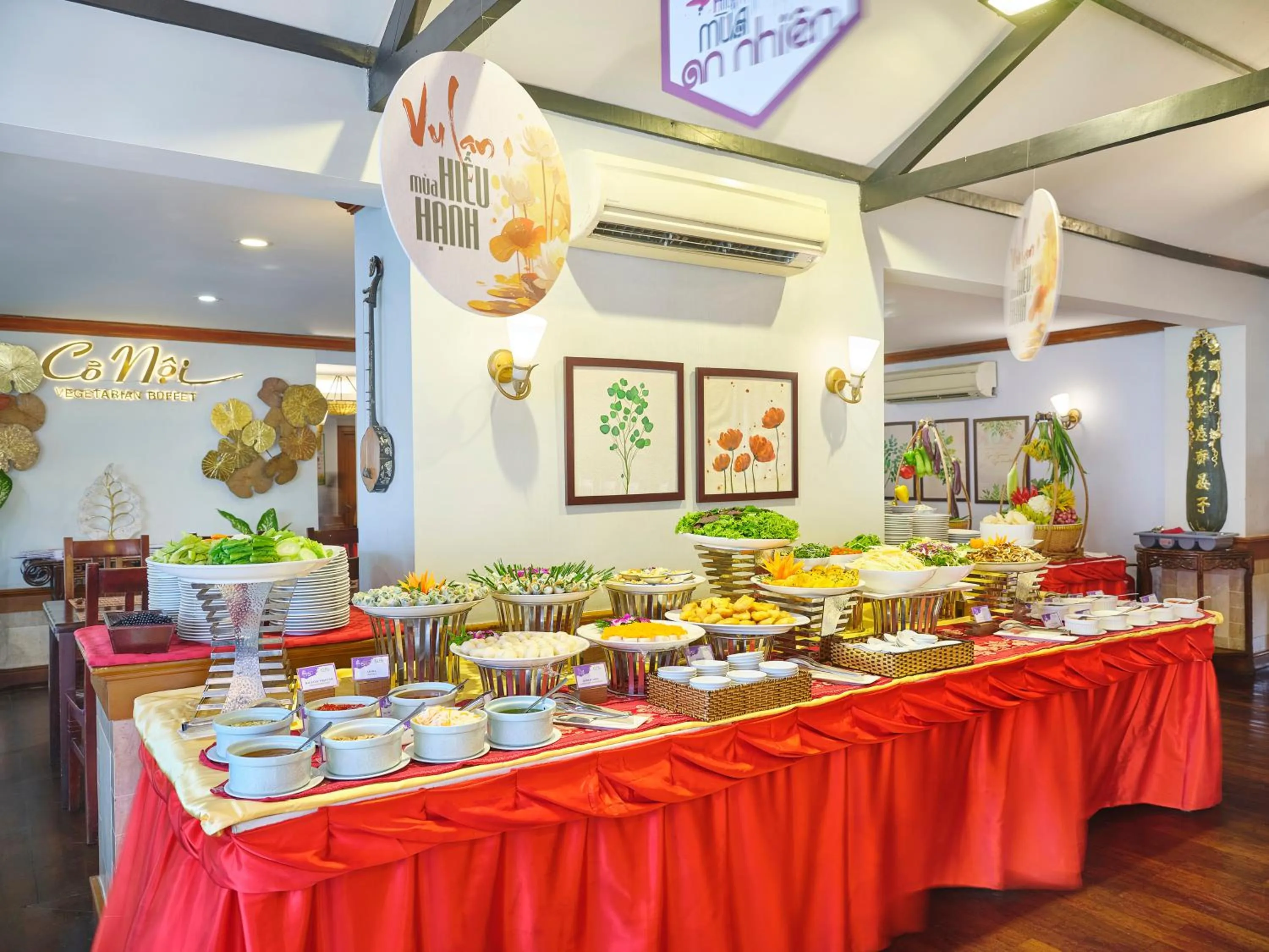 Food and drinks in Bong Sen Hotel Saigon