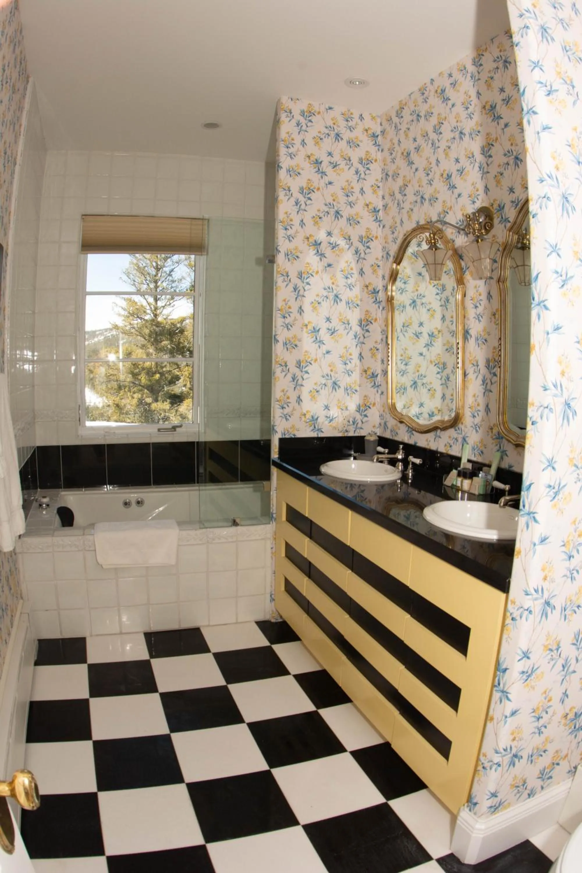 The Guest House at Keyah Grande