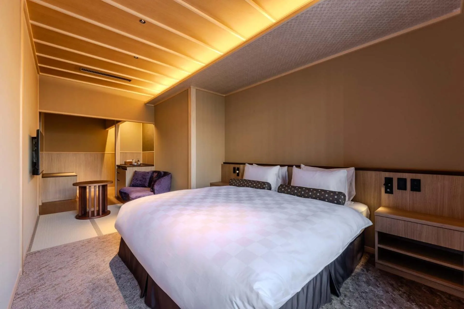 Photo of the whole room, Bed in Kyoto Ryokan SAKANOUE