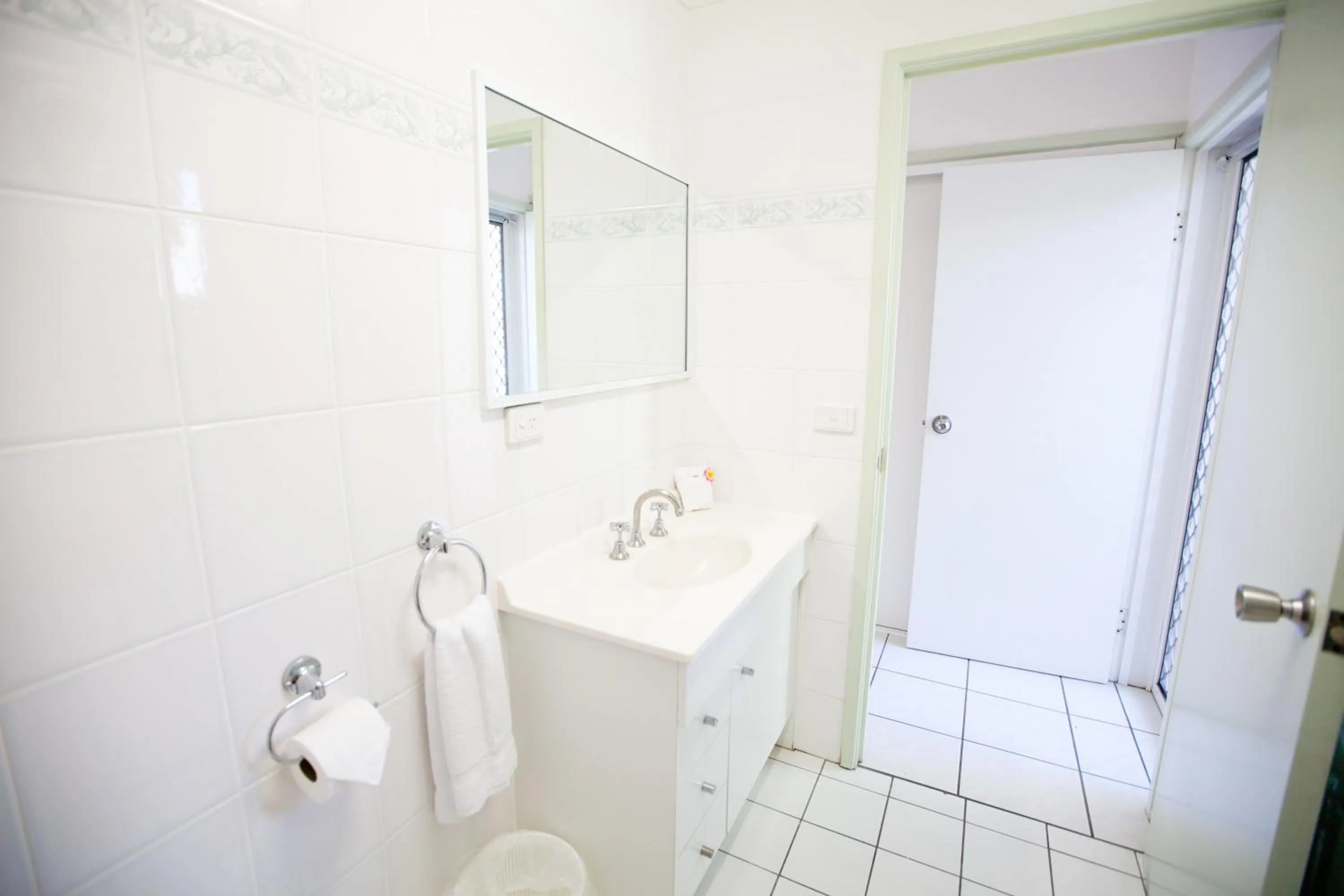 Toilet in Trinity Beach Pacific